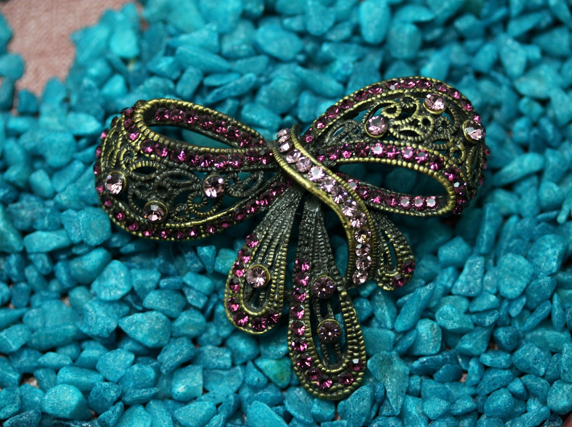 Vintage Style Rhinestone Statement Purple Ribbon Brooch Flower Brooches Women Antique Bowtie Pin Elegant Exquisite Broches