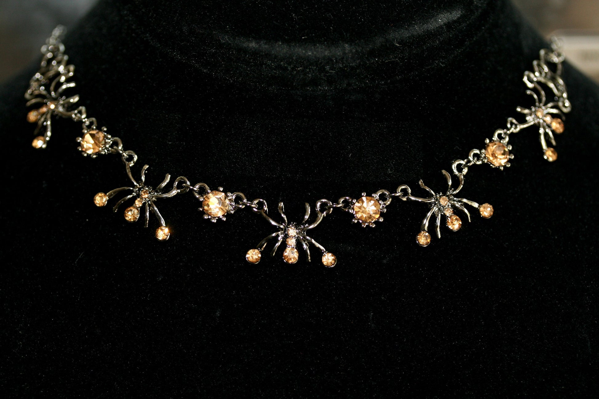 Rhinestone Halloween Gun Metal Spider Choker Necklace Jewelry