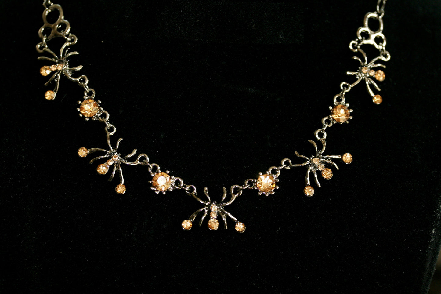 Rhinestone Halloween Gun Metal Spider Choker Necklace Jewelry