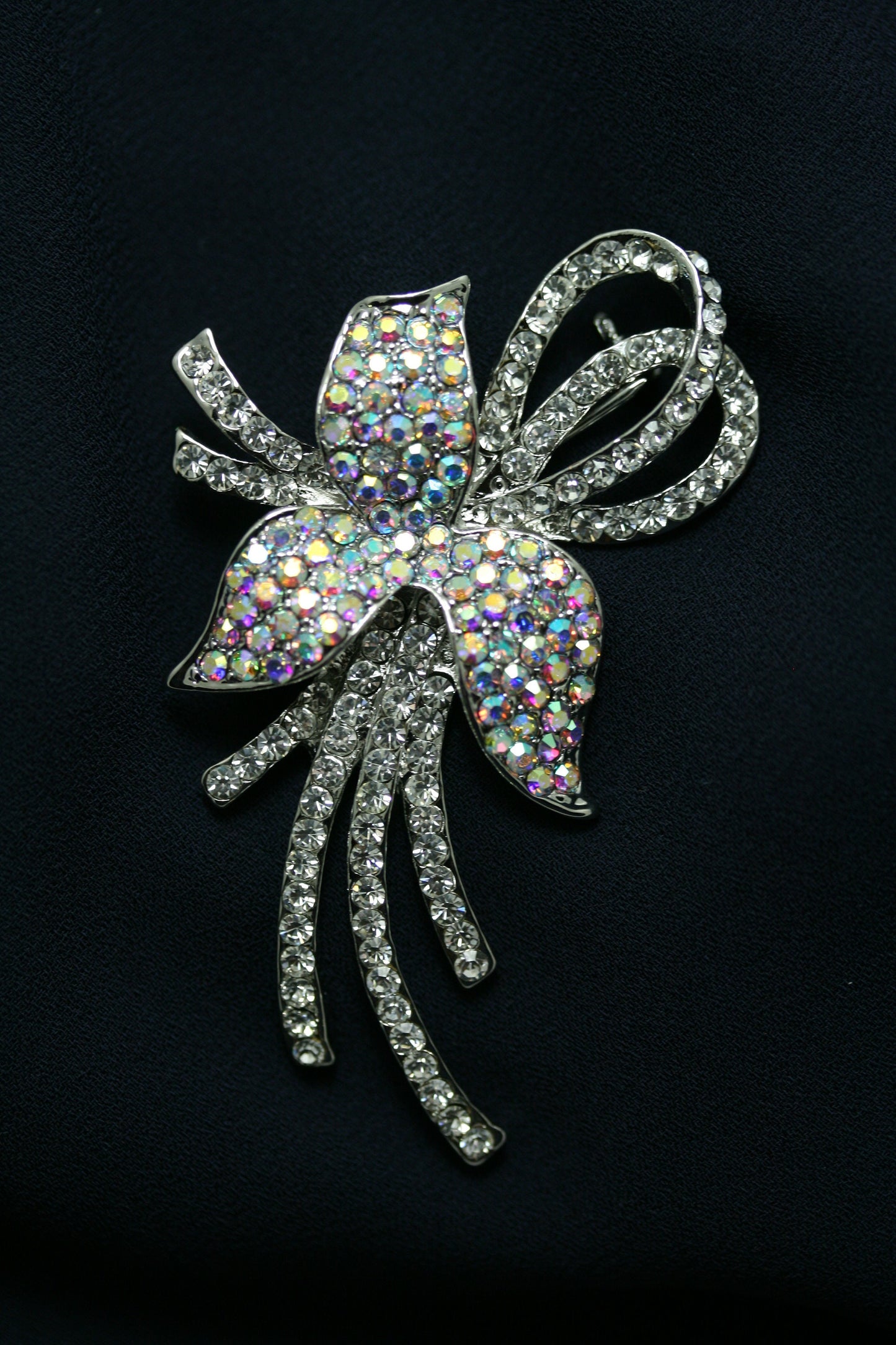 Clear Rhinestone Flower Brooch Pins Fashion Silver Tone Crystal Flower Wedding Corsage Party Jewelry Brooches Bridal Bouquet Pins