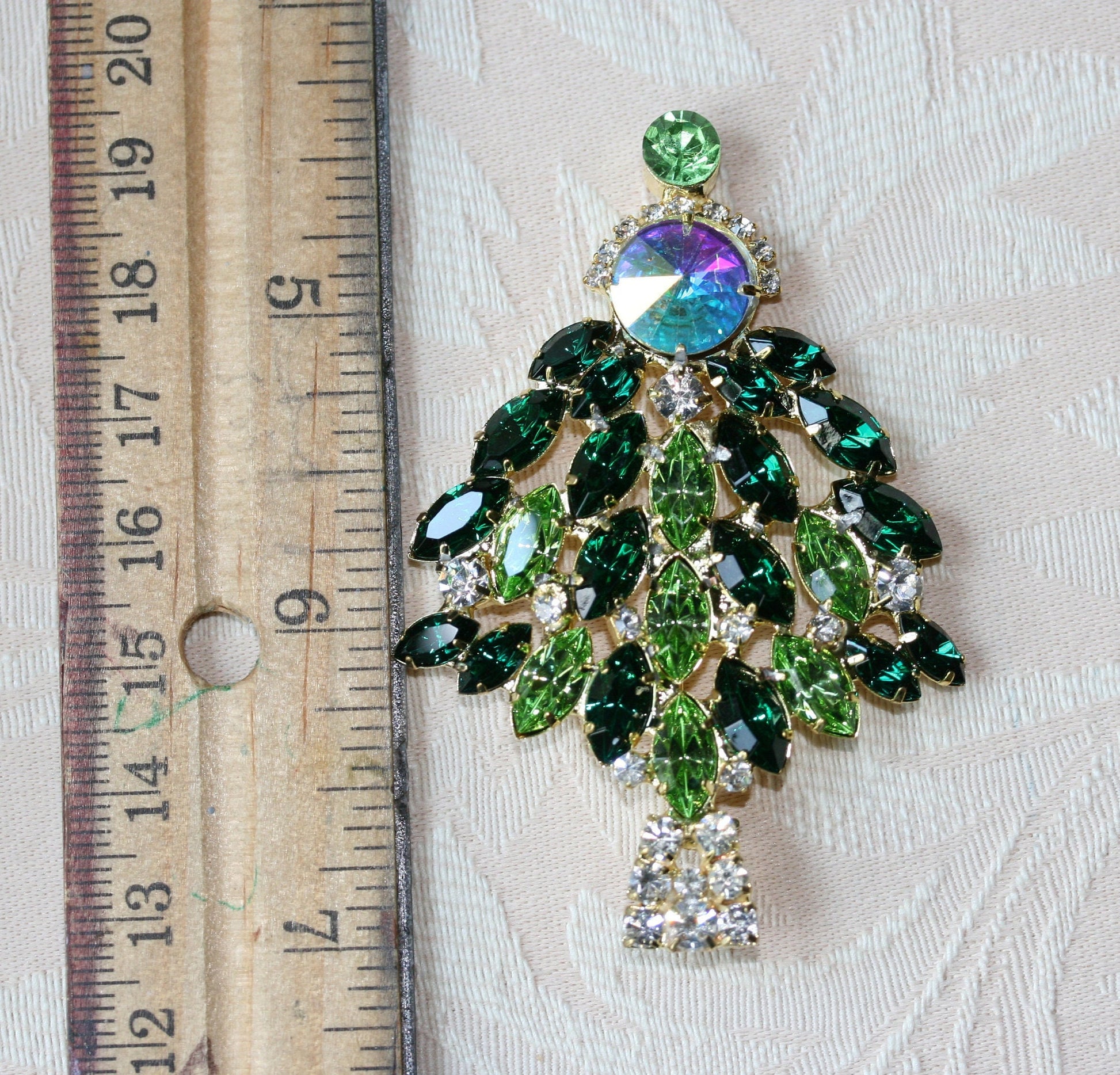 Emerald Green Rhinestone Christmas Tree Pin Brooch