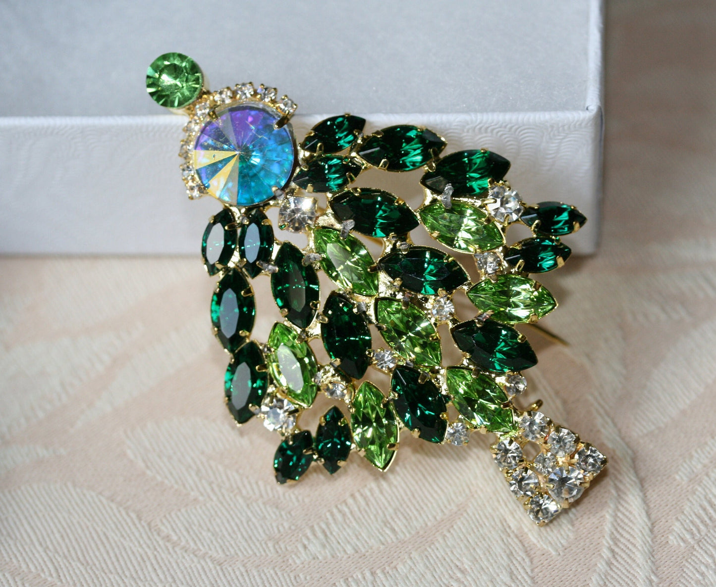 Emerald Green Rhinestone Christmas Tree Pin Brooch