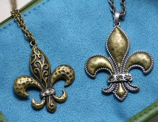 Vintage Rhinestone French Flower Fleur de Lis Pendant in Gold Antique Brass USA Metals Fleur De Lis Necklace