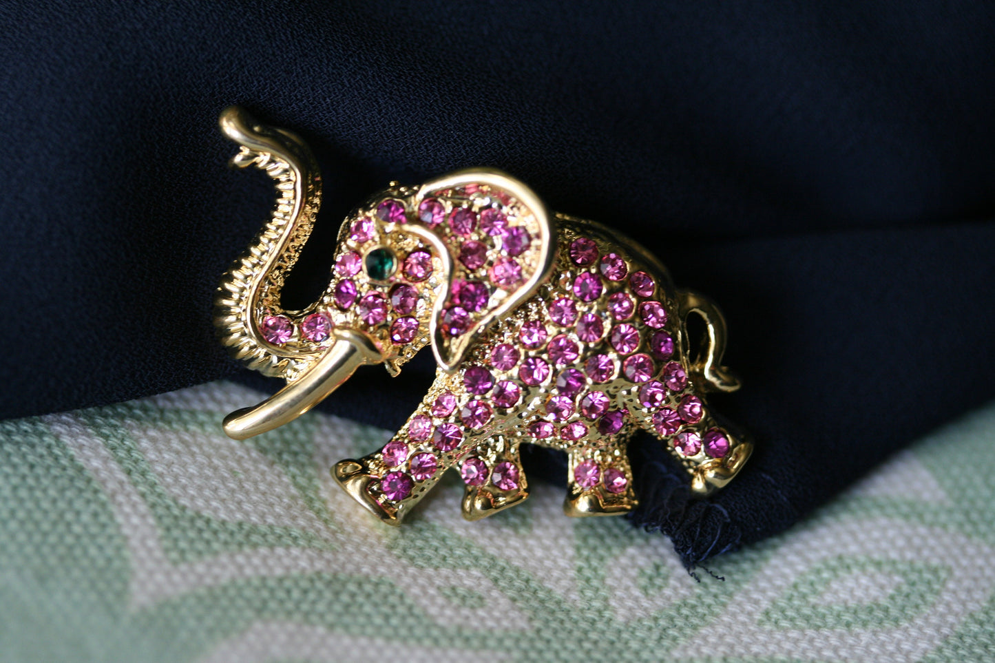 RHINESTONE ELEPHANT BROOCH! Adorable Animal Luck Pin, Crystal Animal Accessory Jewelry
