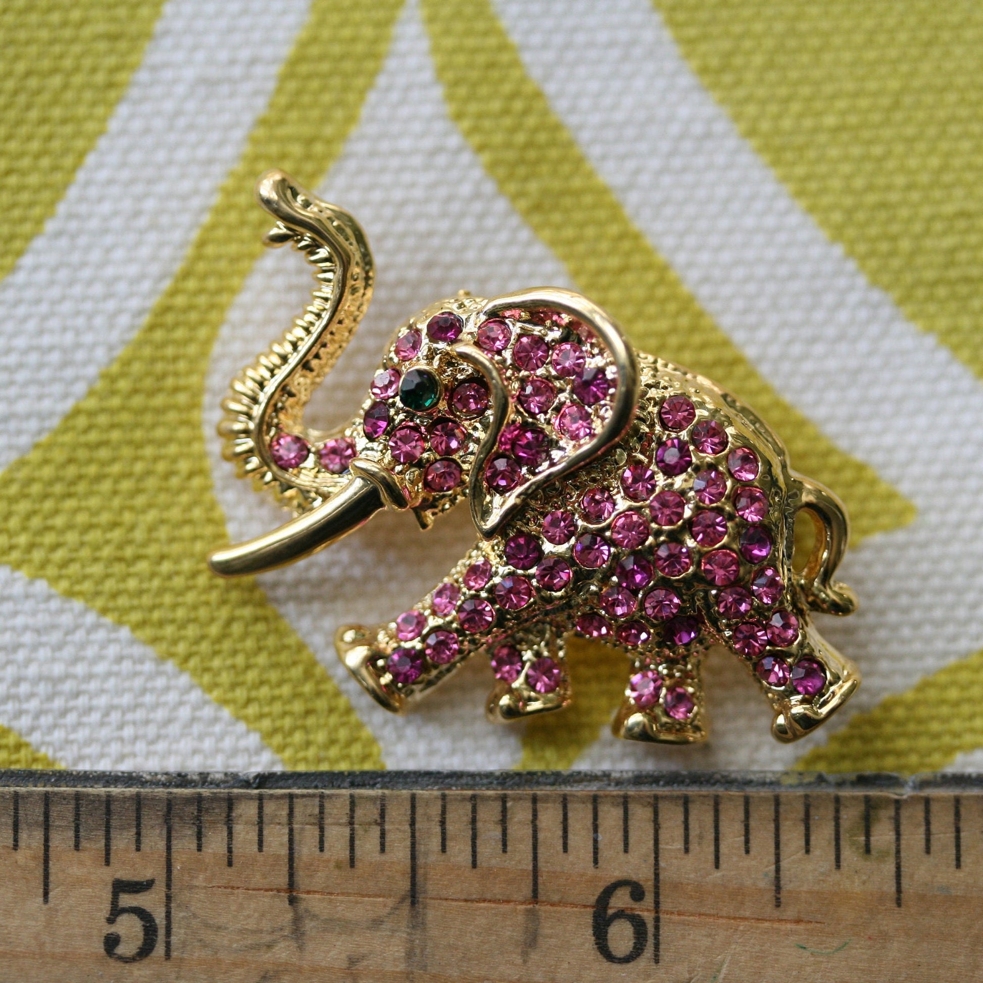 RHINESTONE ELEPHANT BROOCH! Adorable Animal Luck Pin, Crystal Animal Accessory Jewelry