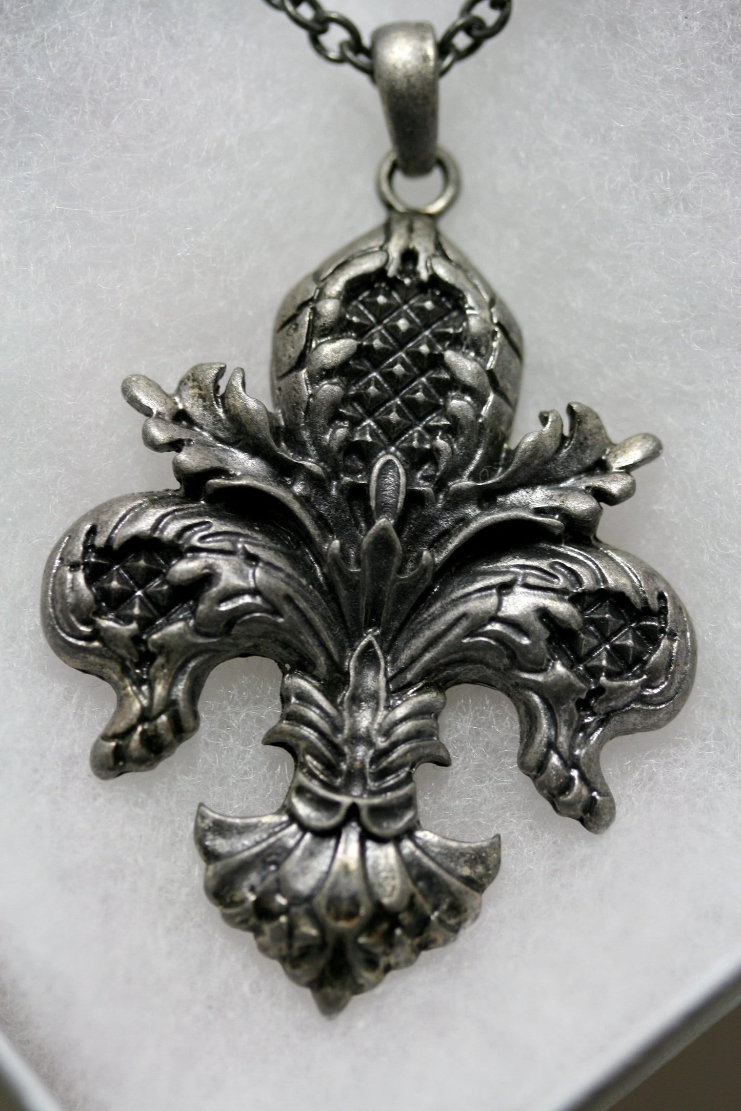 Hand Cut, Hand Engraved Fleur de Lis Antique Silver Vintage Pendant Earring-Set French Fleur de Lis Necklace Set