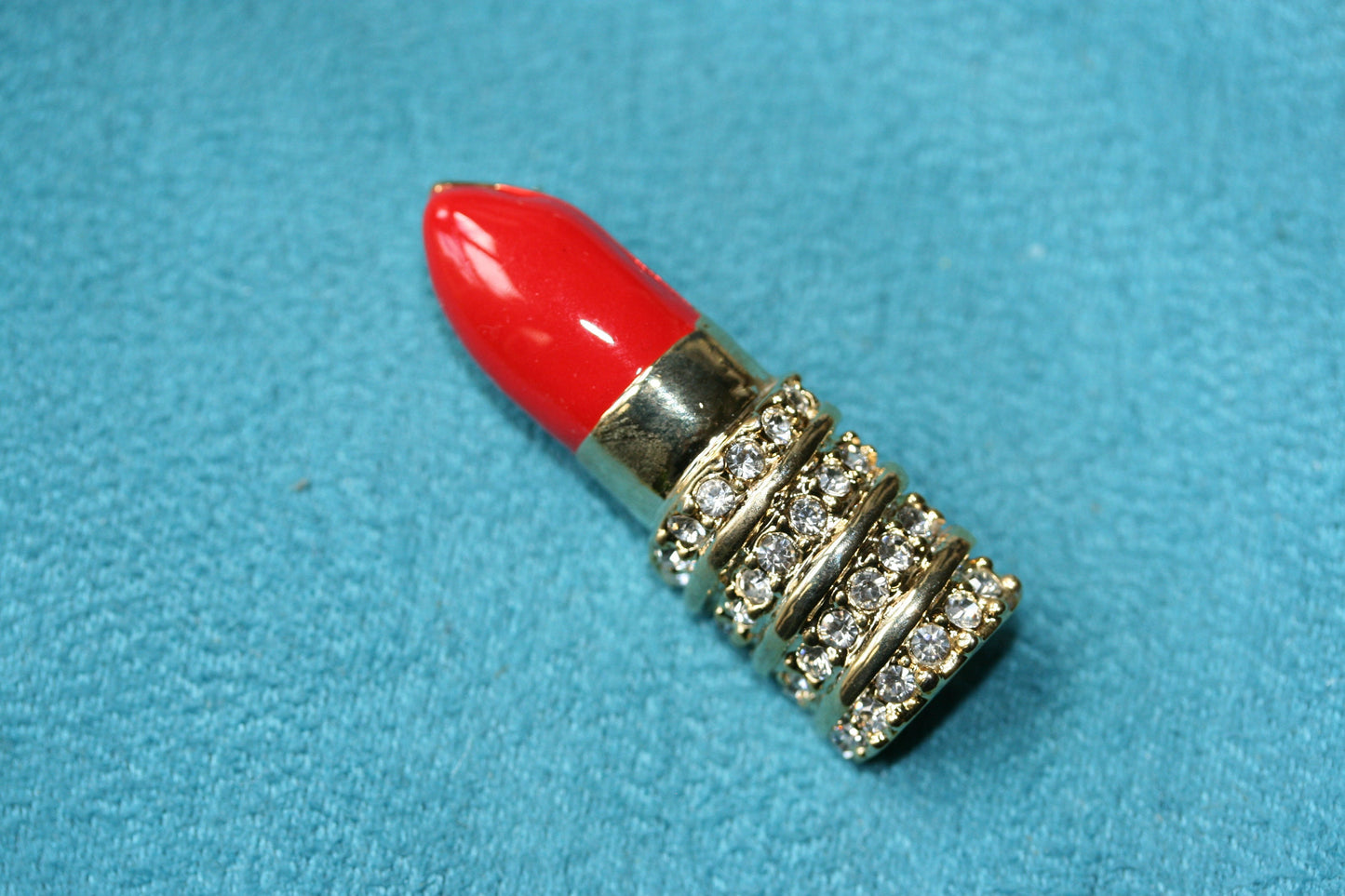Lipstick Red Enamel Clear Rhinestone Multi-Dimensional Brooch Beauty Lip Stick Pin for Her