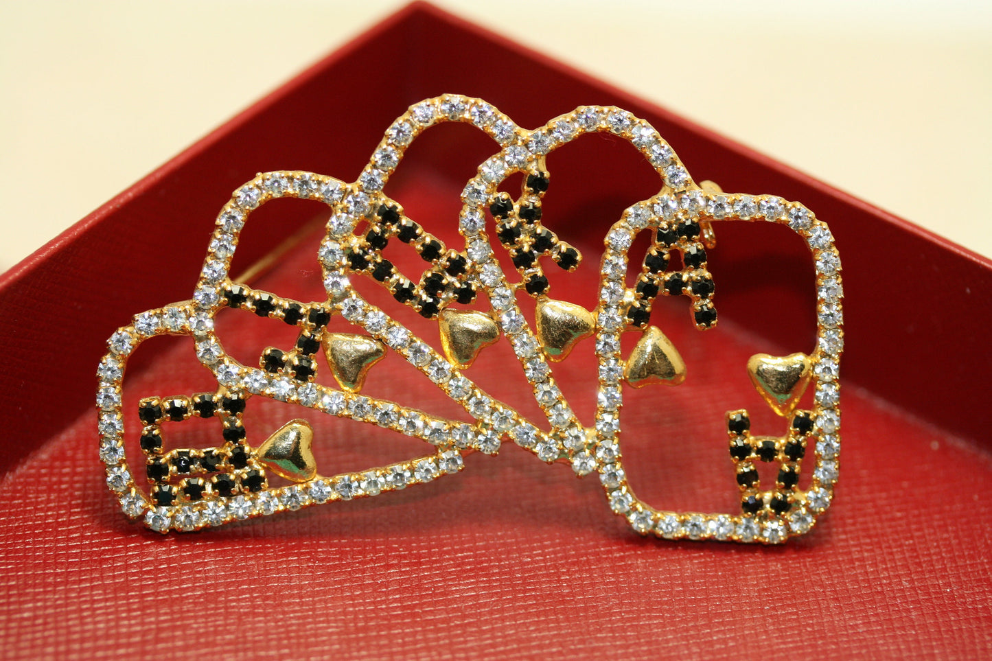 GAMBLER'S BROOCH Rhinestone Porker Card Game Brooch Royal Flash Suit Large Openwork Design Casino Pin