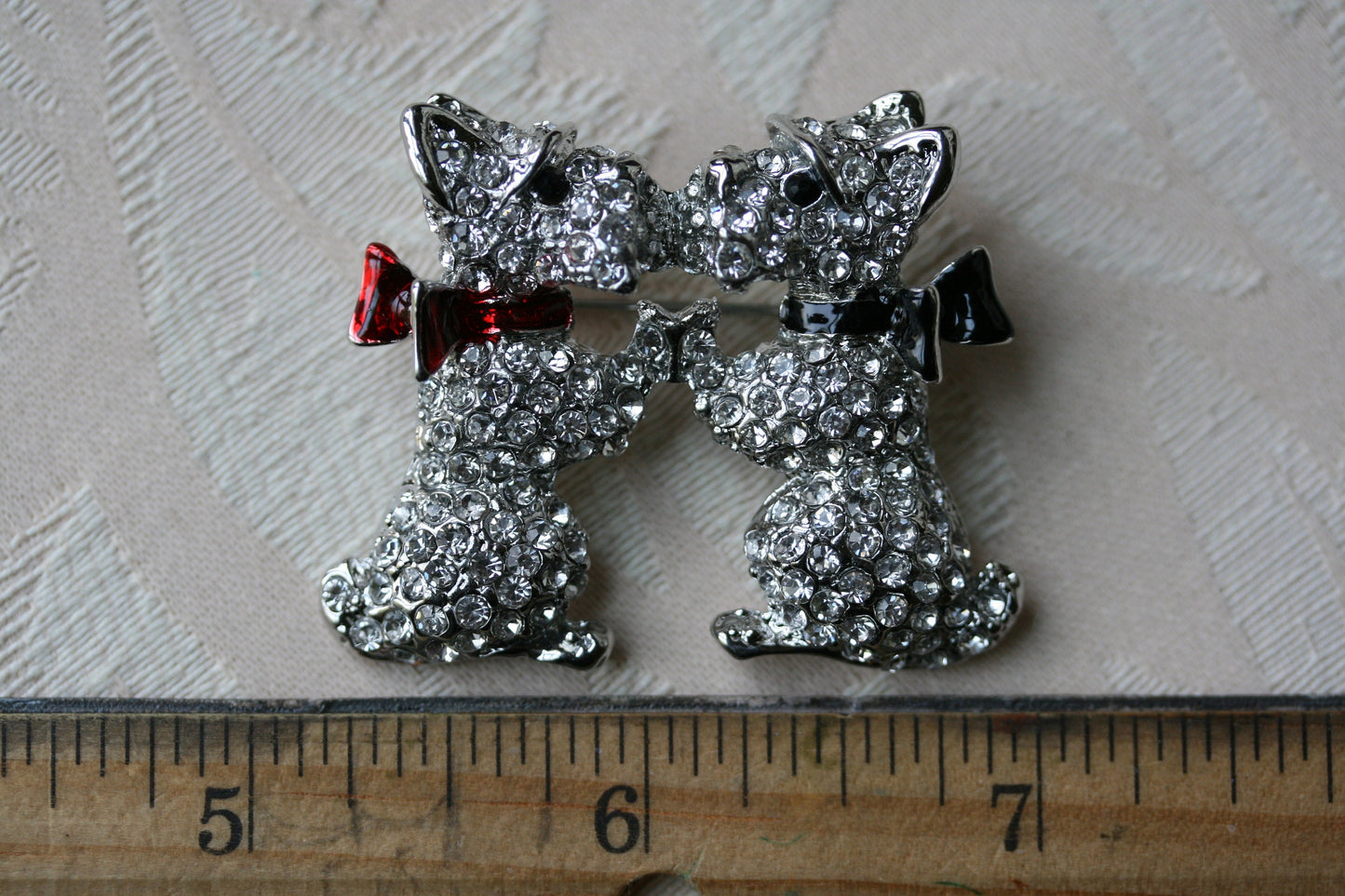 Vintage Scottie Dogs Kissing Rhinestone Brooch, Costume Dog Jewelry, Crystal Silver Plated Kissing Dog Pin