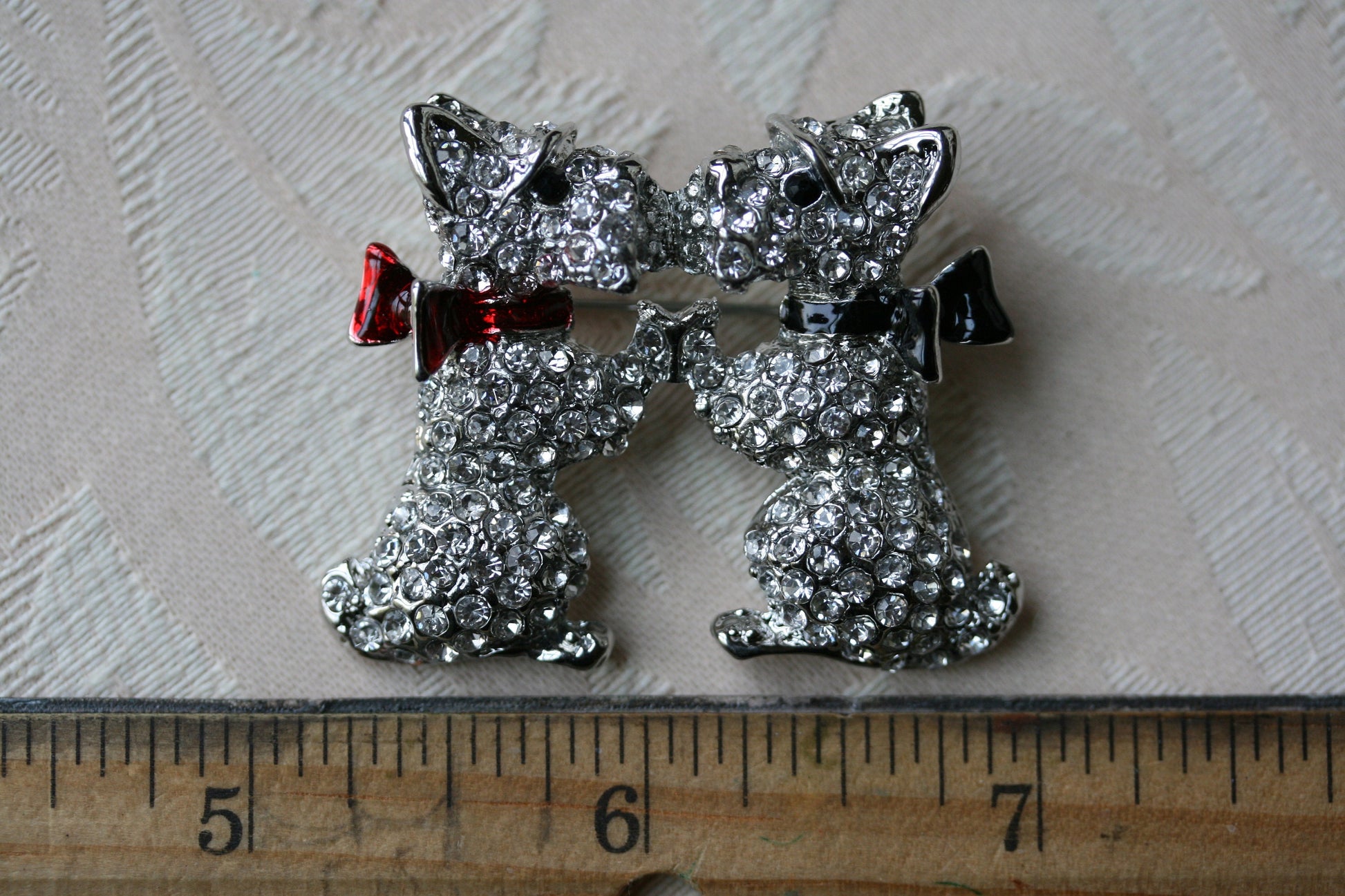 Vintage Scottie Dogs Kissing Rhinestone Brooch, Costume Dog Jewelry, Crystal Silver Plated Kissing Dog Pin
