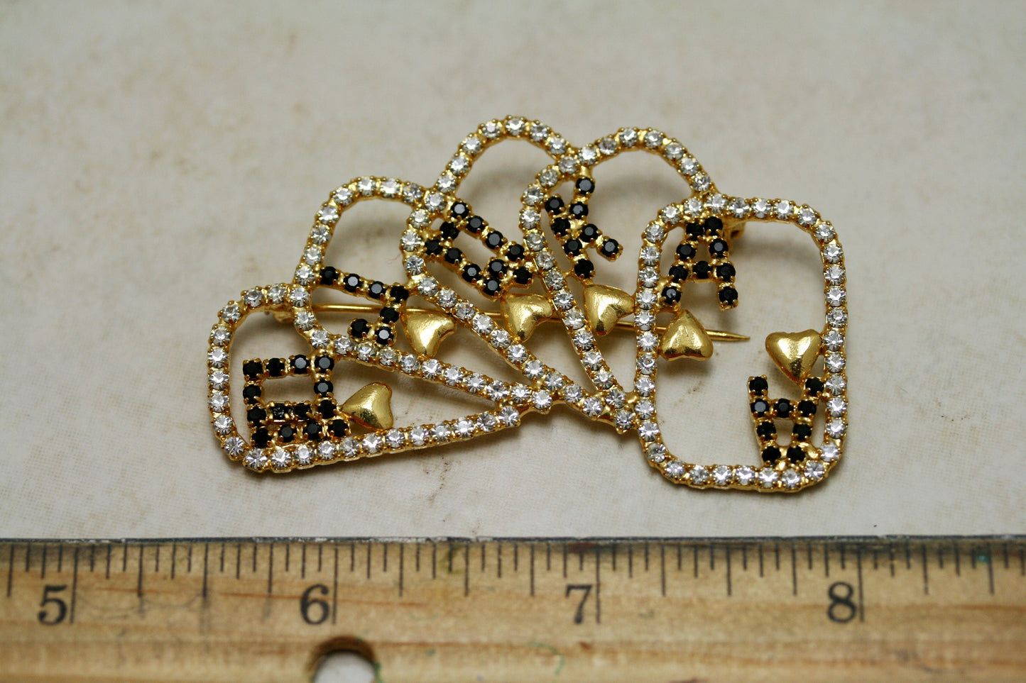 GAMBLER'S BROOCH Rhinestone Porker Card Game Brooch Royal Flash Suit Large Openwork Design Casino Pin