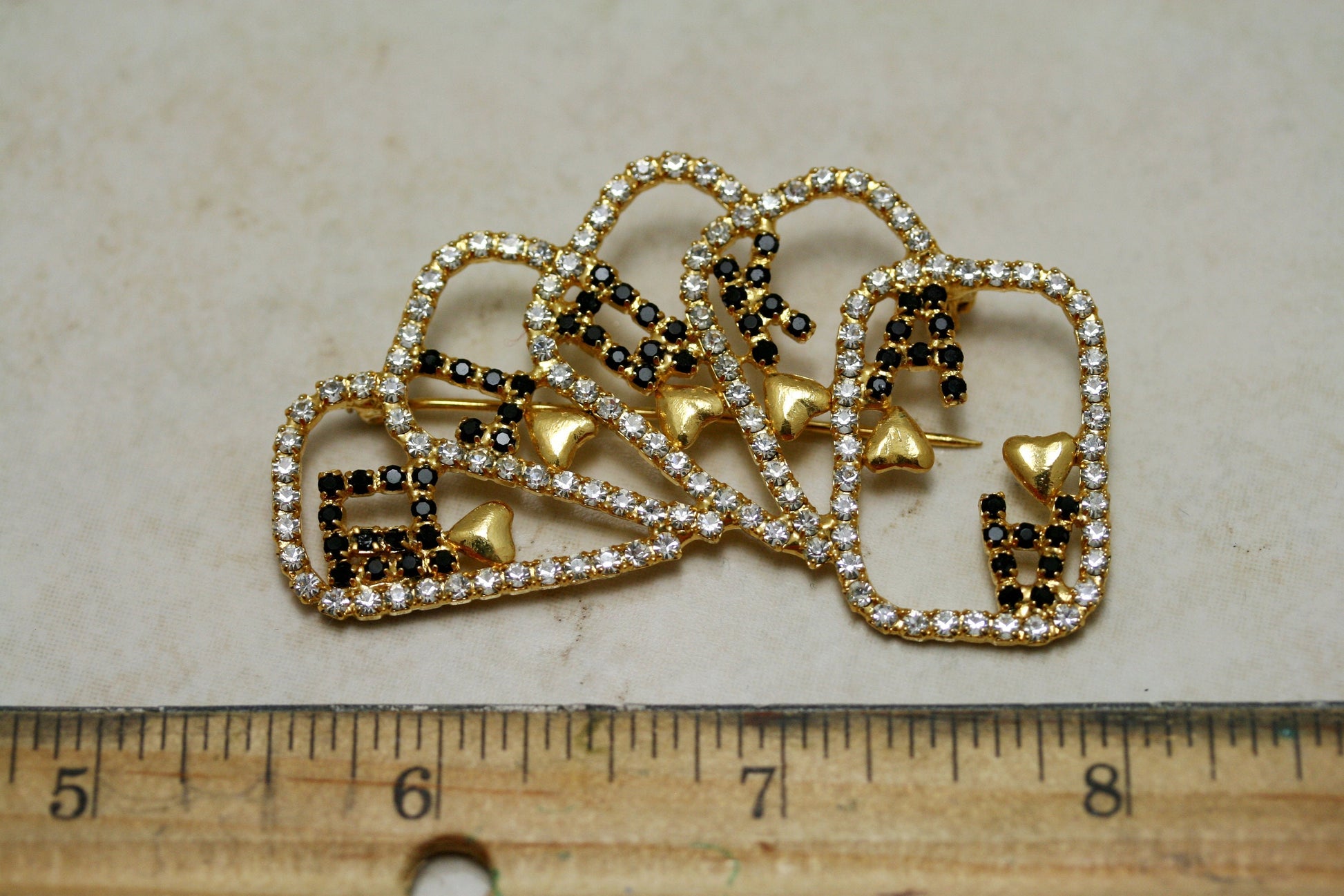 GAMBLER'S BROOCH Rhinestone Porker Card Game Brooch Royal Flash Suit Large Openwork Design Casino Pin