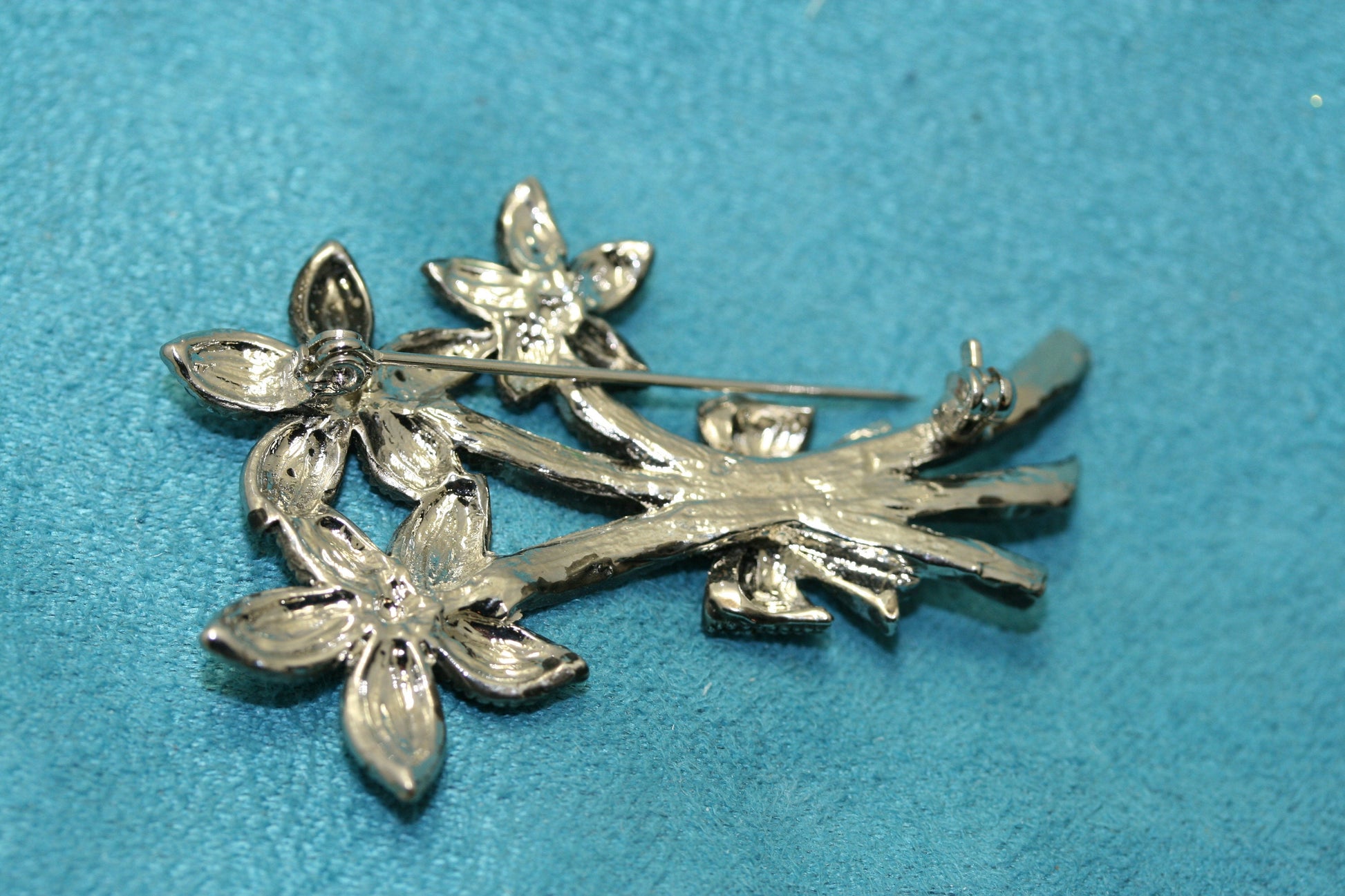 Vintage Blue Rhinestone Flower Bouquet Ribbon Bow Floral Brooch Pin - Wedding, bridal, unique gift, Antique Bunch of flowers Pin