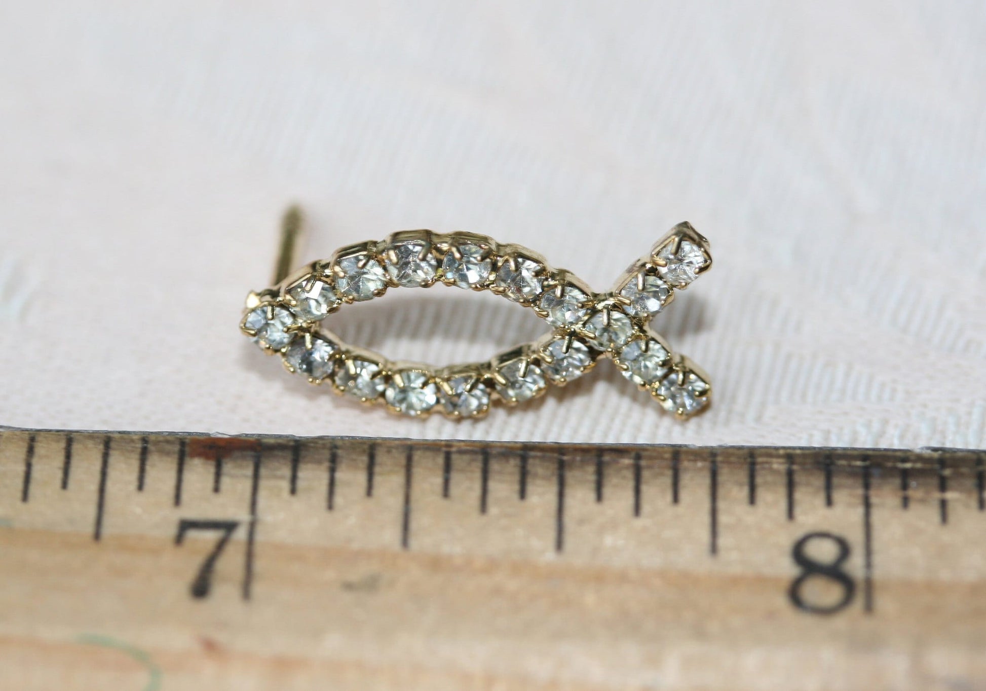 Christian Symbol Brooch Ichthys Pin Christianity Fish Jewelry Clear Rhinestones Fashion Jewelry