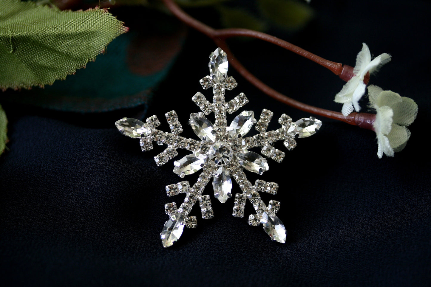 Rhinestone Snowflake Brooch and Earrings Christmas Jewelry Gift Set, Star Brooch and Earring Set, Wedding Anniversary Bridal Jewelry