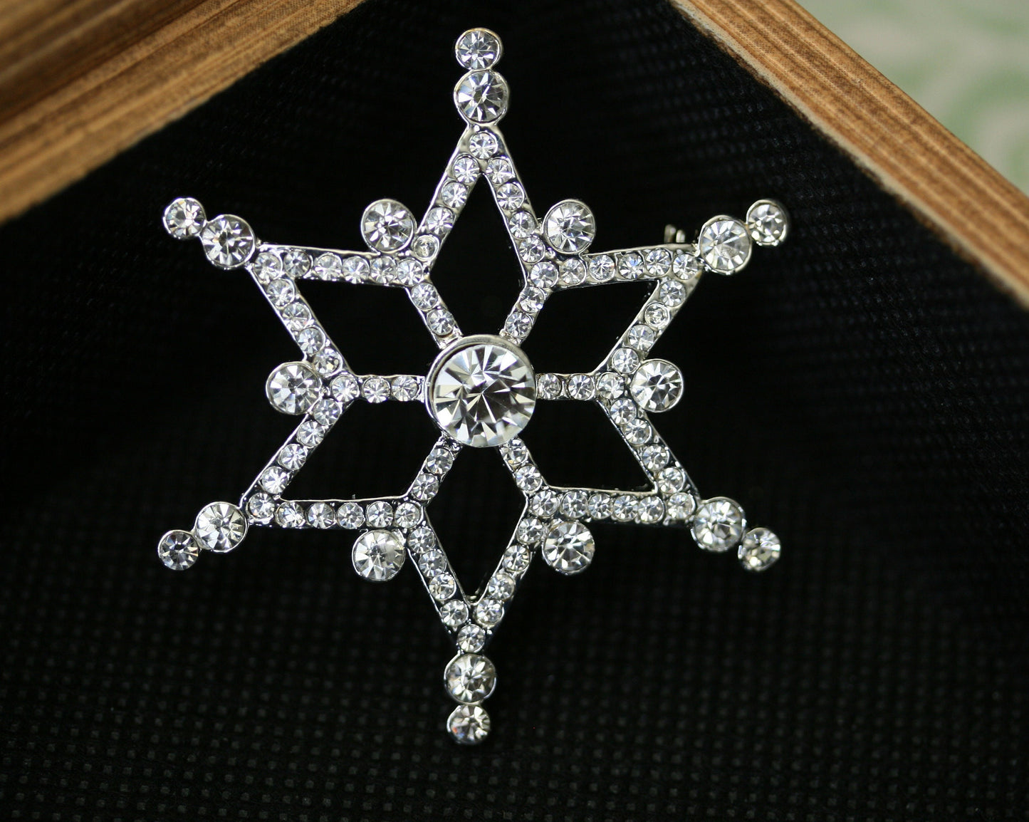 Rhinestone Christmas Silver-Plated Snowflake Star Brooch, Pin Winter Snow Xmas Jewelry, Holiday Jewelry Gift
