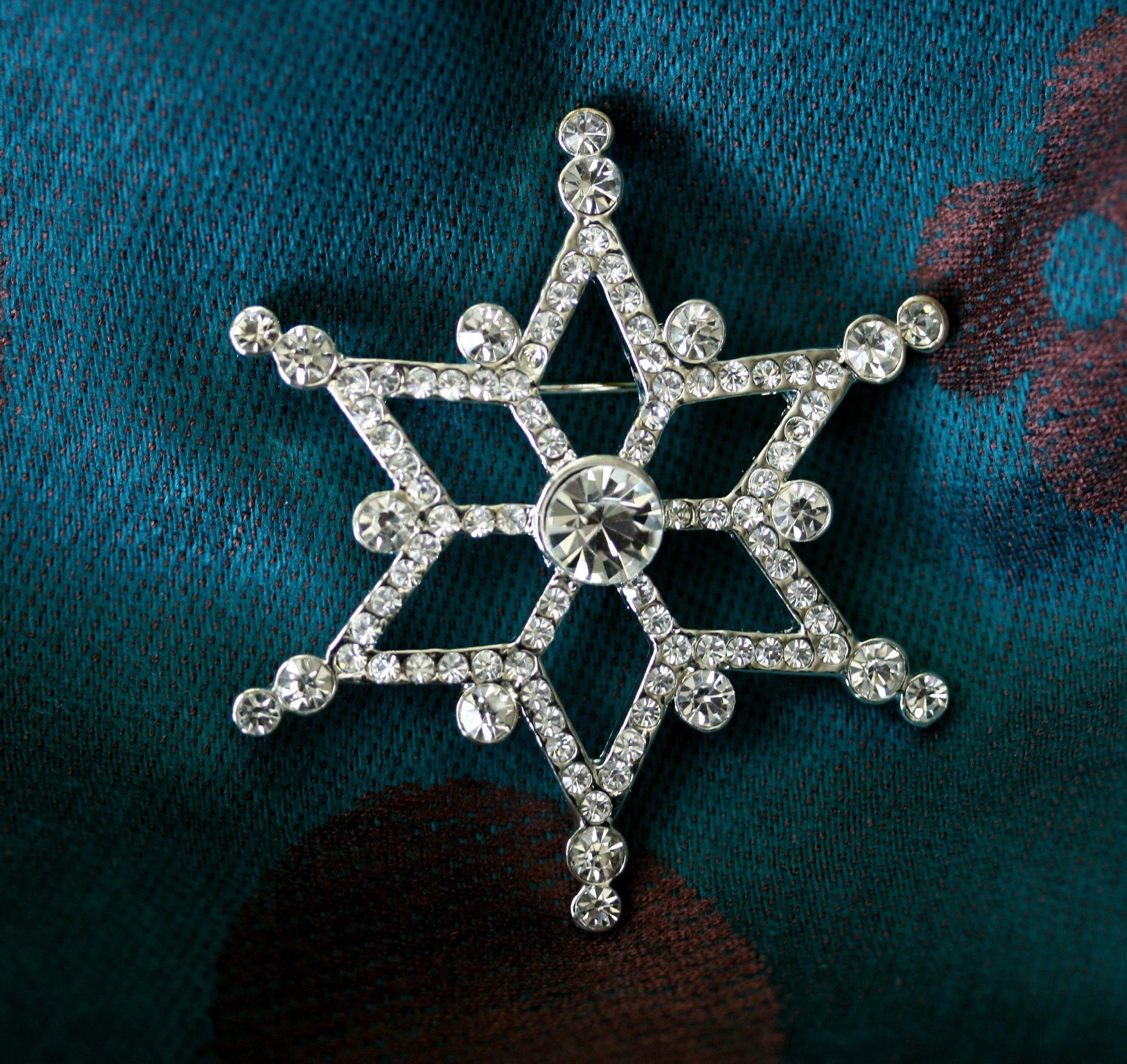 Rhinestone Christmas Silver-Plated Snowflake Star Brooch, Pin Winter Snow Xmas Jewelry, Holiday Jewelry Gift