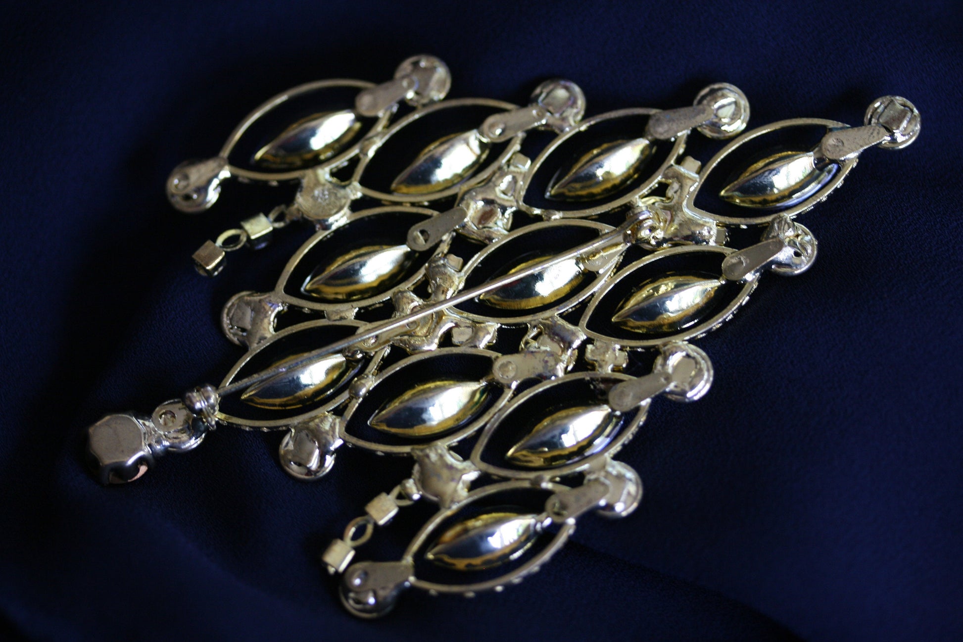 Large Vintage Emerald Green Rhinestone Christmas Tree Brooch/Pin Christmas Jewelry Gift