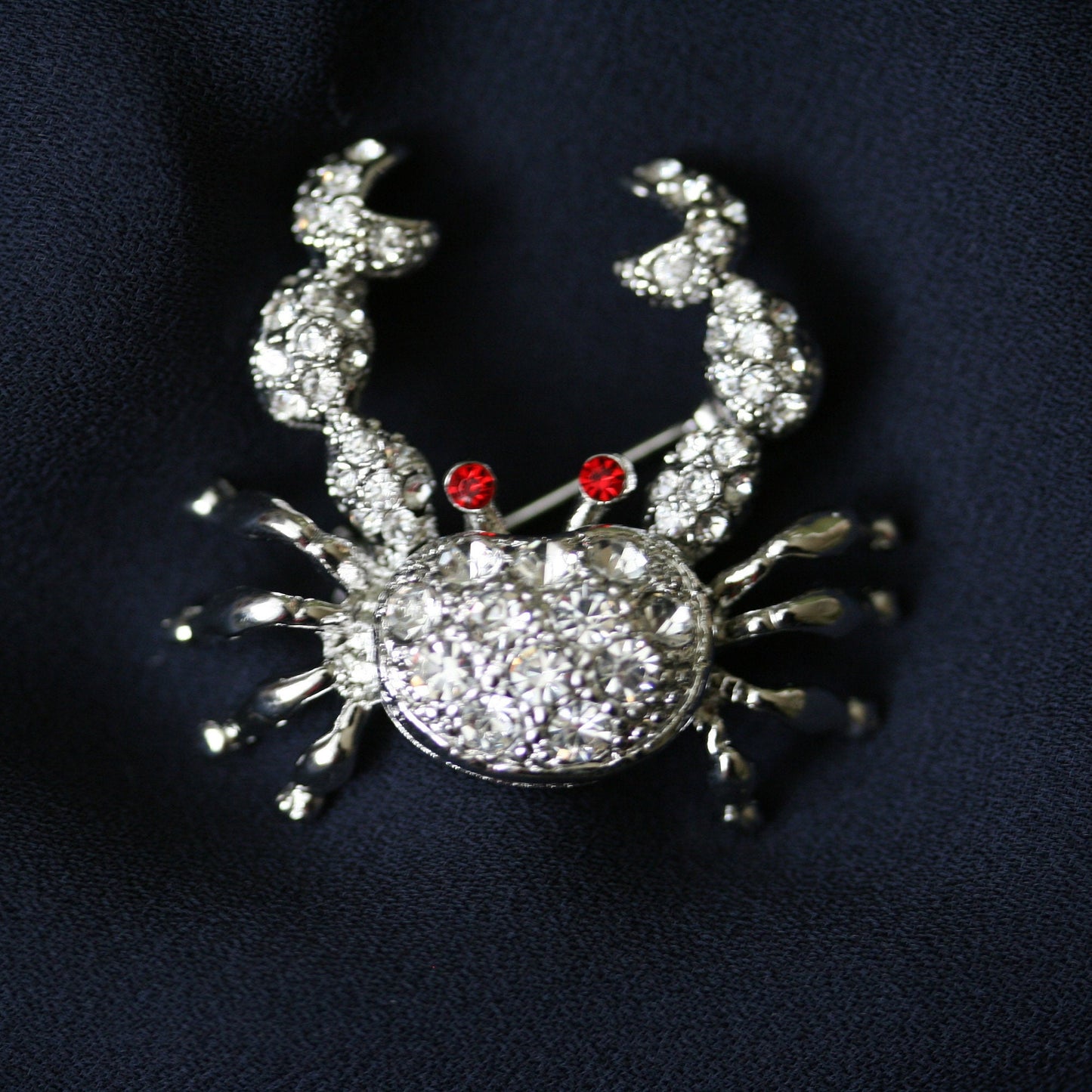 Silver Clear Crab w/ Green Rhinestone Eyes Brooch Pin
