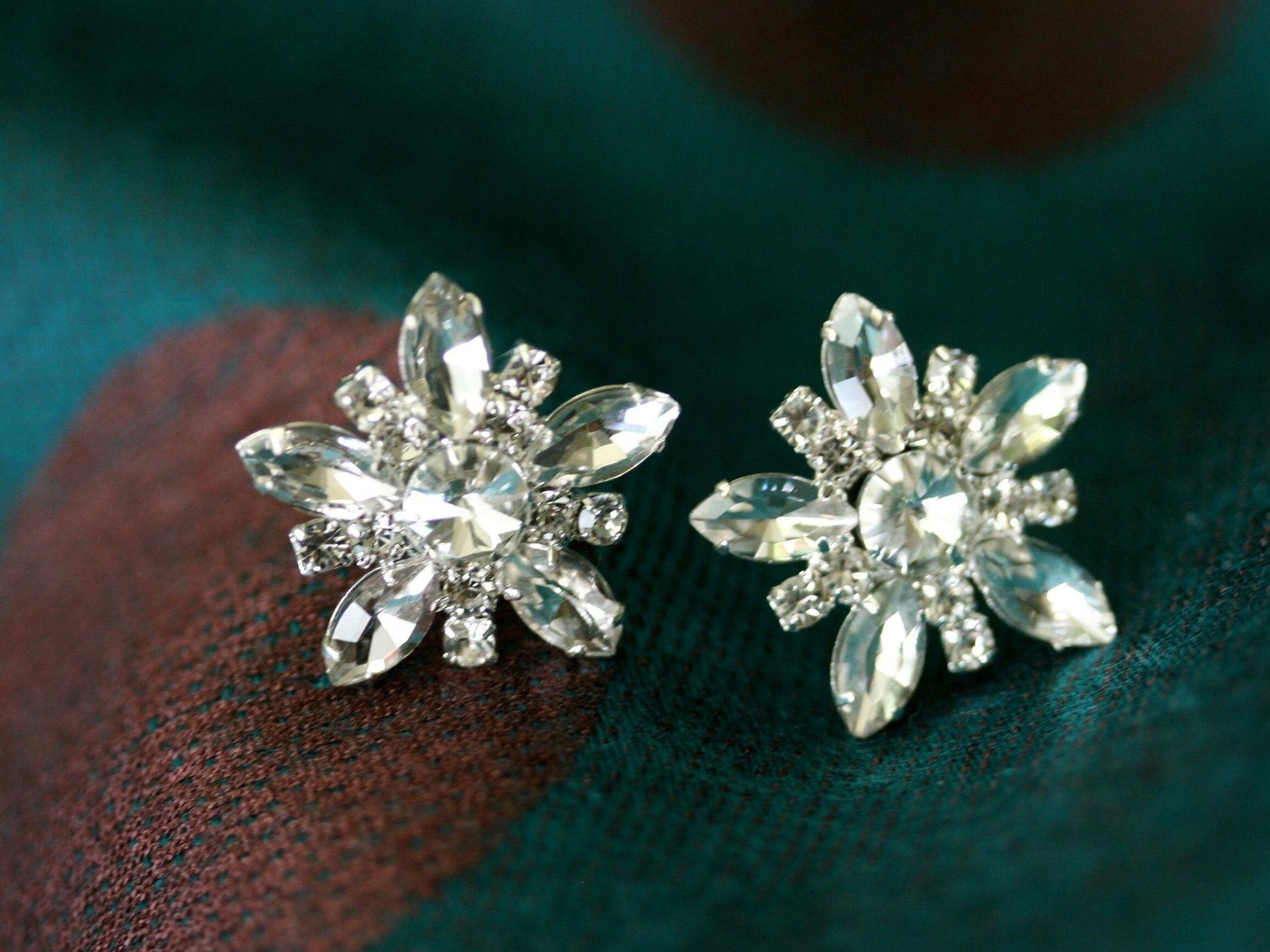 Rhinestone Snowflake Brooch and Earrings Christmas Jewelry Gift Set, Star Brooch and Earring Set, Wedding Anniversary Bridal Jewelry