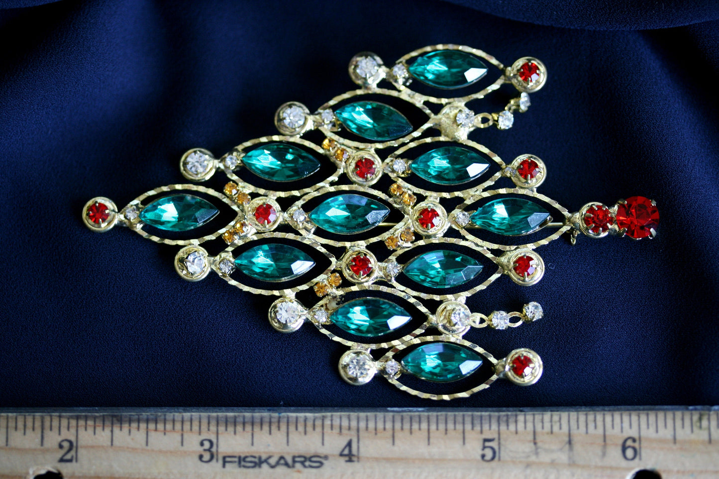 Large Vintage Emerald Green Rhinestone Christmas Tree Brooch/Pin Christmas Jewelry Gift