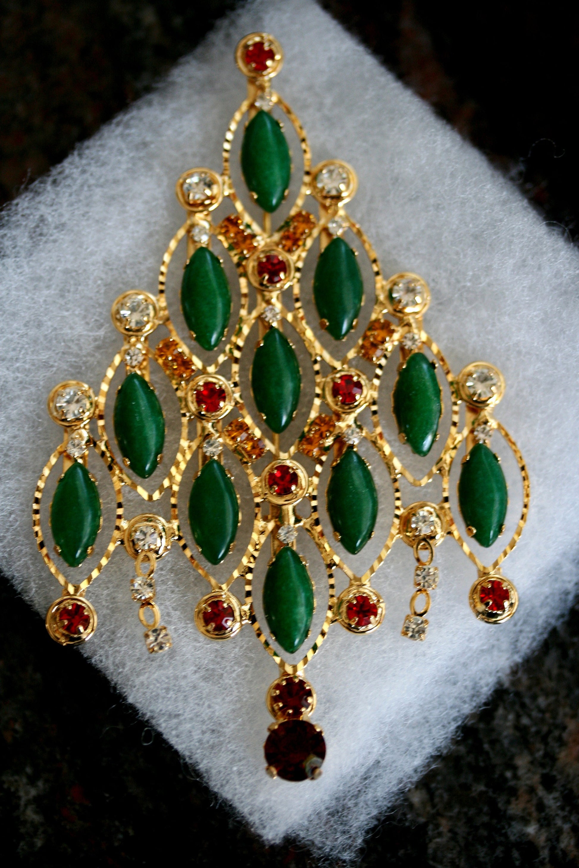 Large Vintage Emerald Green Rhinestone Christmas Tree Brooch/Pin Christmas Jewelry Gift