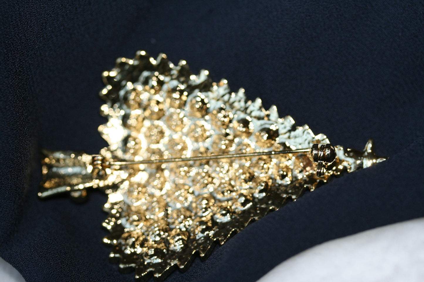 Rhinestone Christmas Tree Brooch, Vintage Gold-Tone Diamond Xmas Tree Brooch Pin, Holiday Jewelry