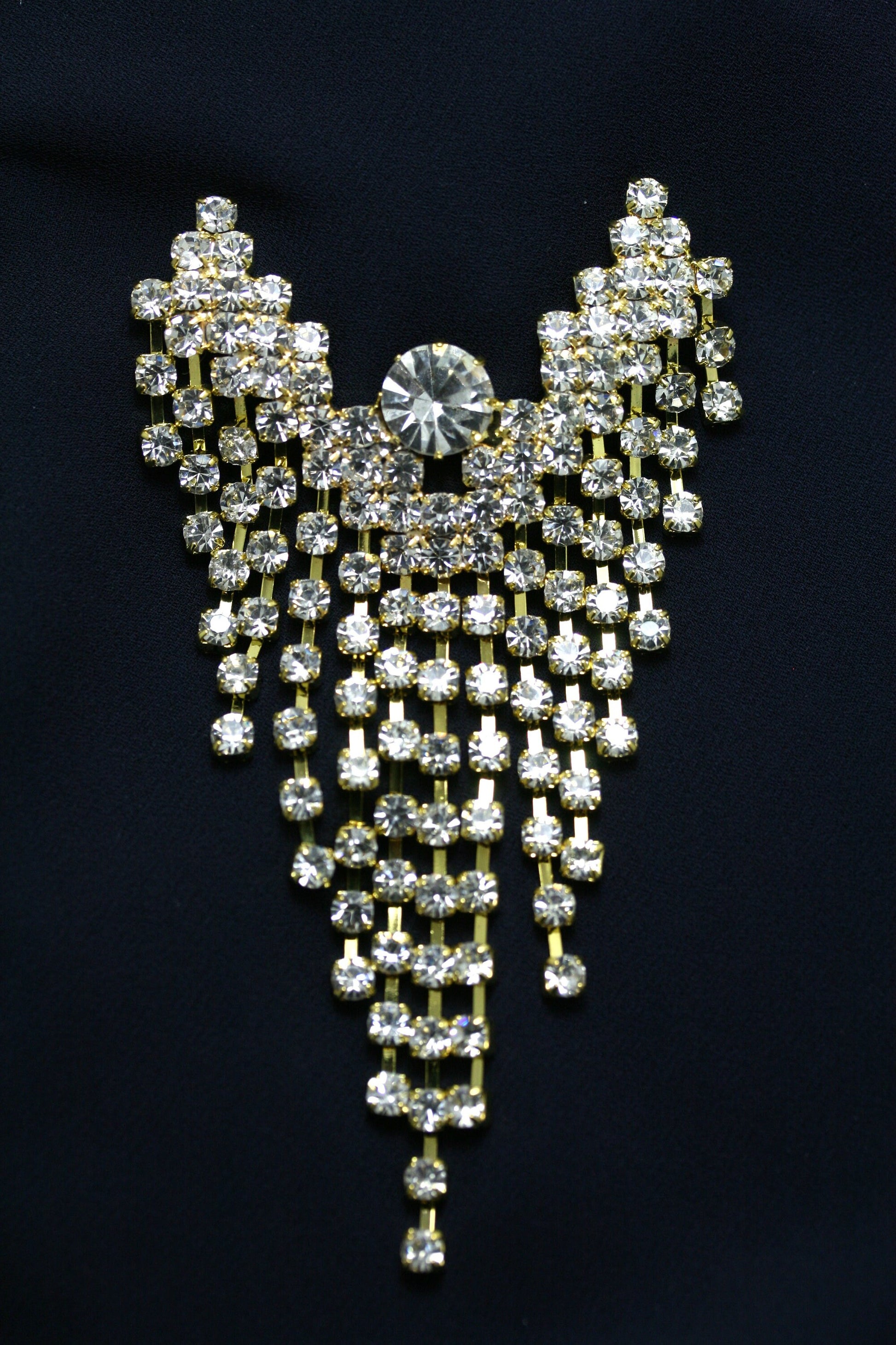 Vintage Large Rhinestone Winged Angel Brooch Clear Waterfall Crystal Angle Brooch Angel Dangle Fringed Tassel Christmas angel Jewelry Pin