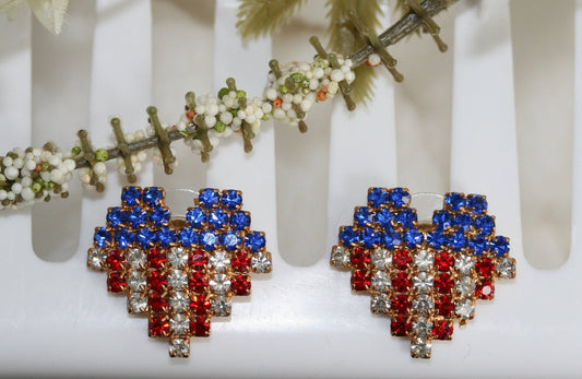 Rhinestone Embellished American USA Flag Heart Stud Earring Gold-Tone patriotic USA Flag Heart Earrings