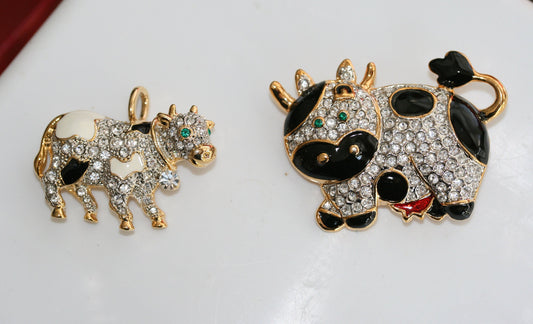 Vintage Sparkling Crystal Rhinestone COW Brooch/Pin, Barn Animals Pin, Country Brooch