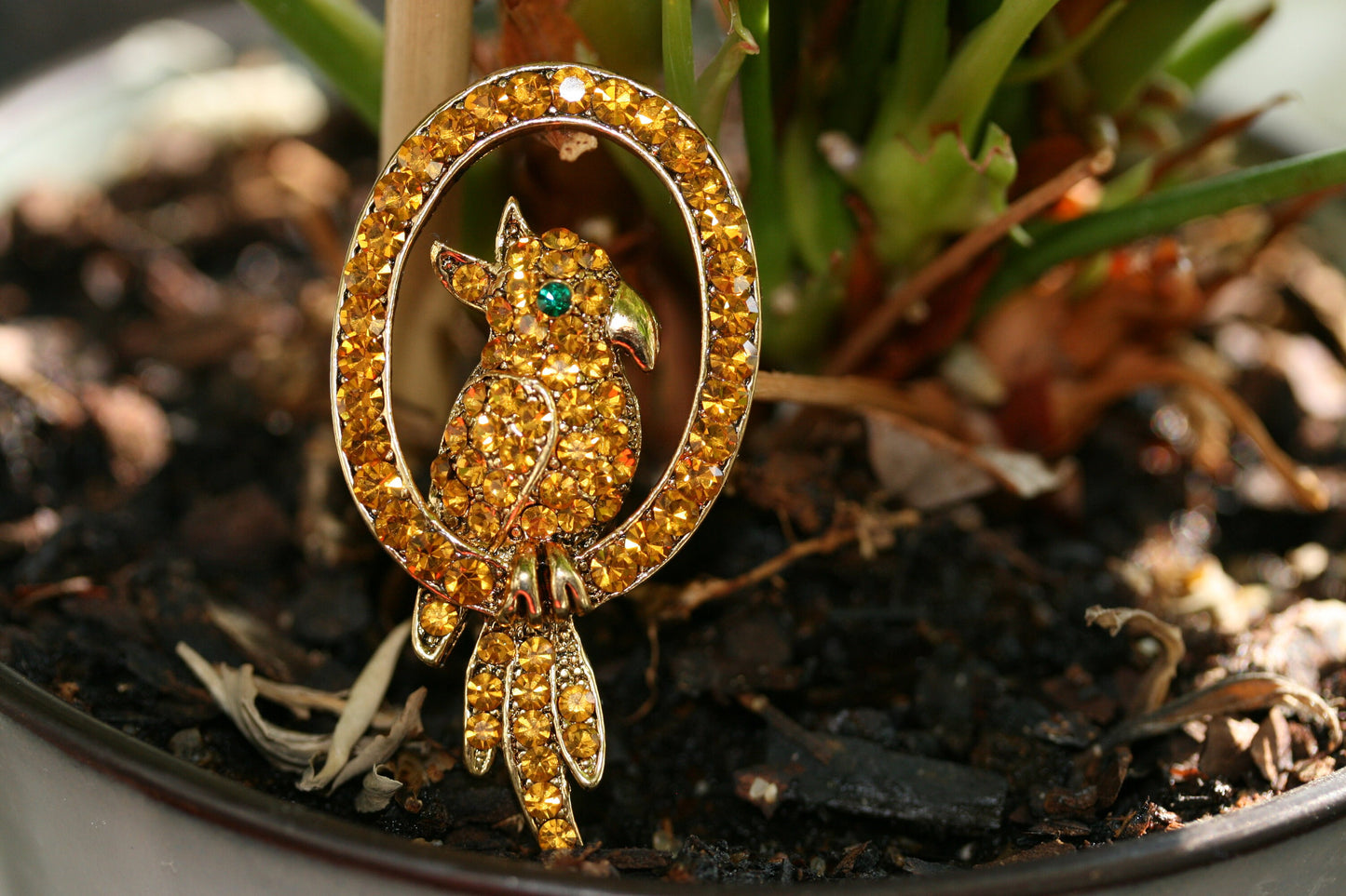 Vintage Rhinestone Parrot Brooch Pin, Gold-Tone Parrot Brooch
