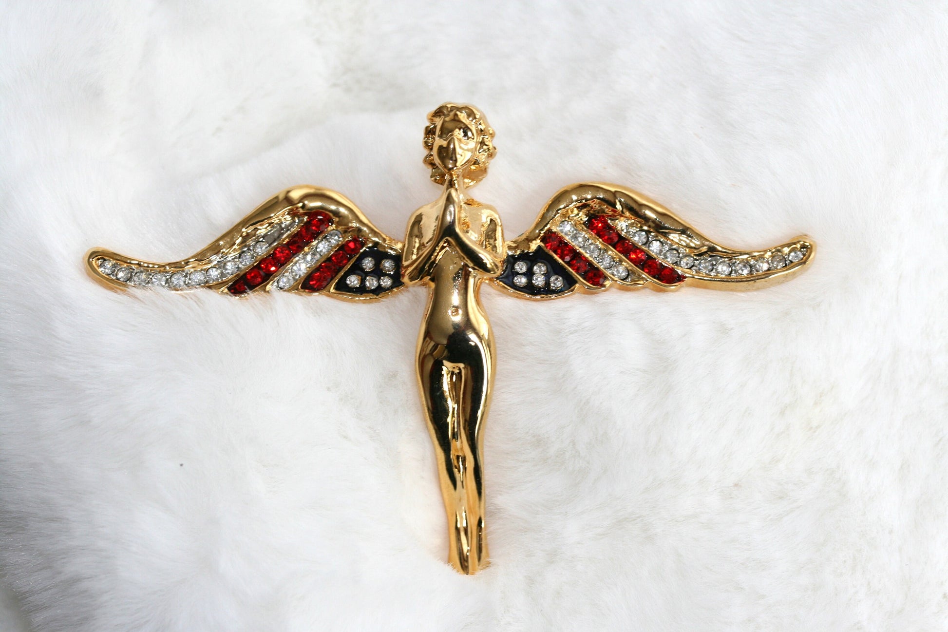 Vintage Flying Angel with Crystal USA Flag Wings Brooch Gold Tone
