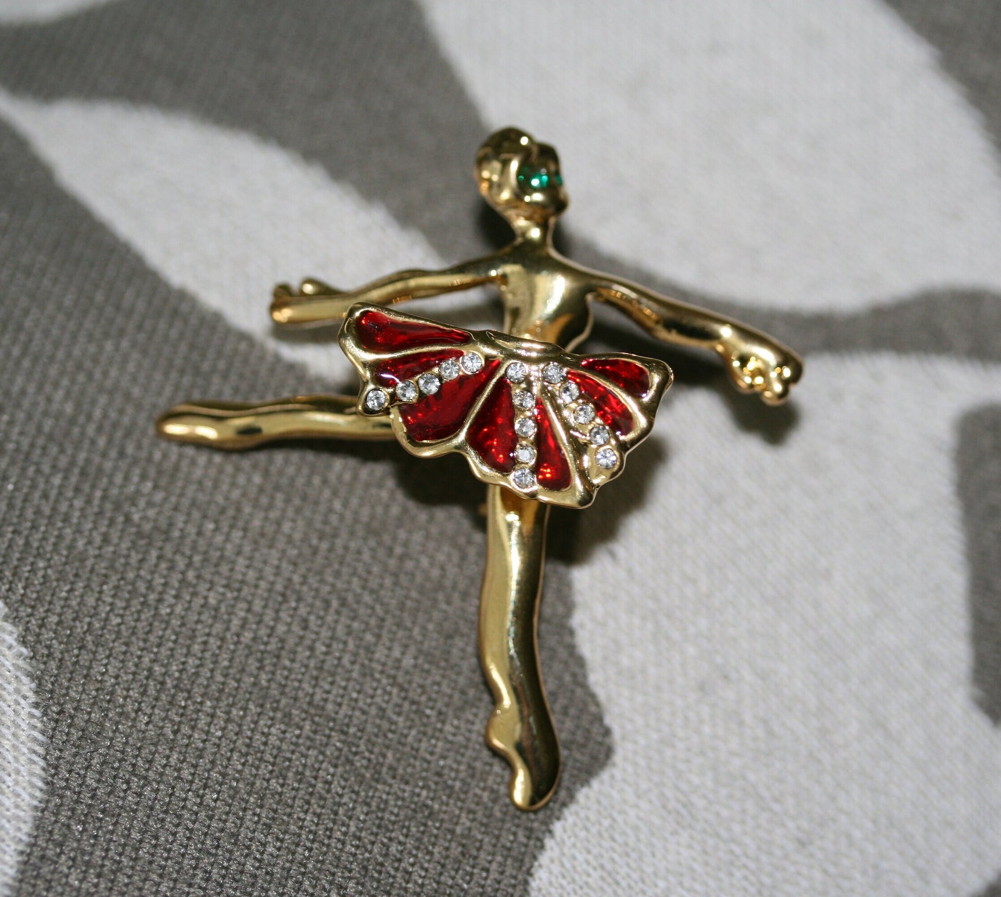 Crystal BALLERINA Brooch Ballet Dance Girl Dancer dancing Pin Brooch