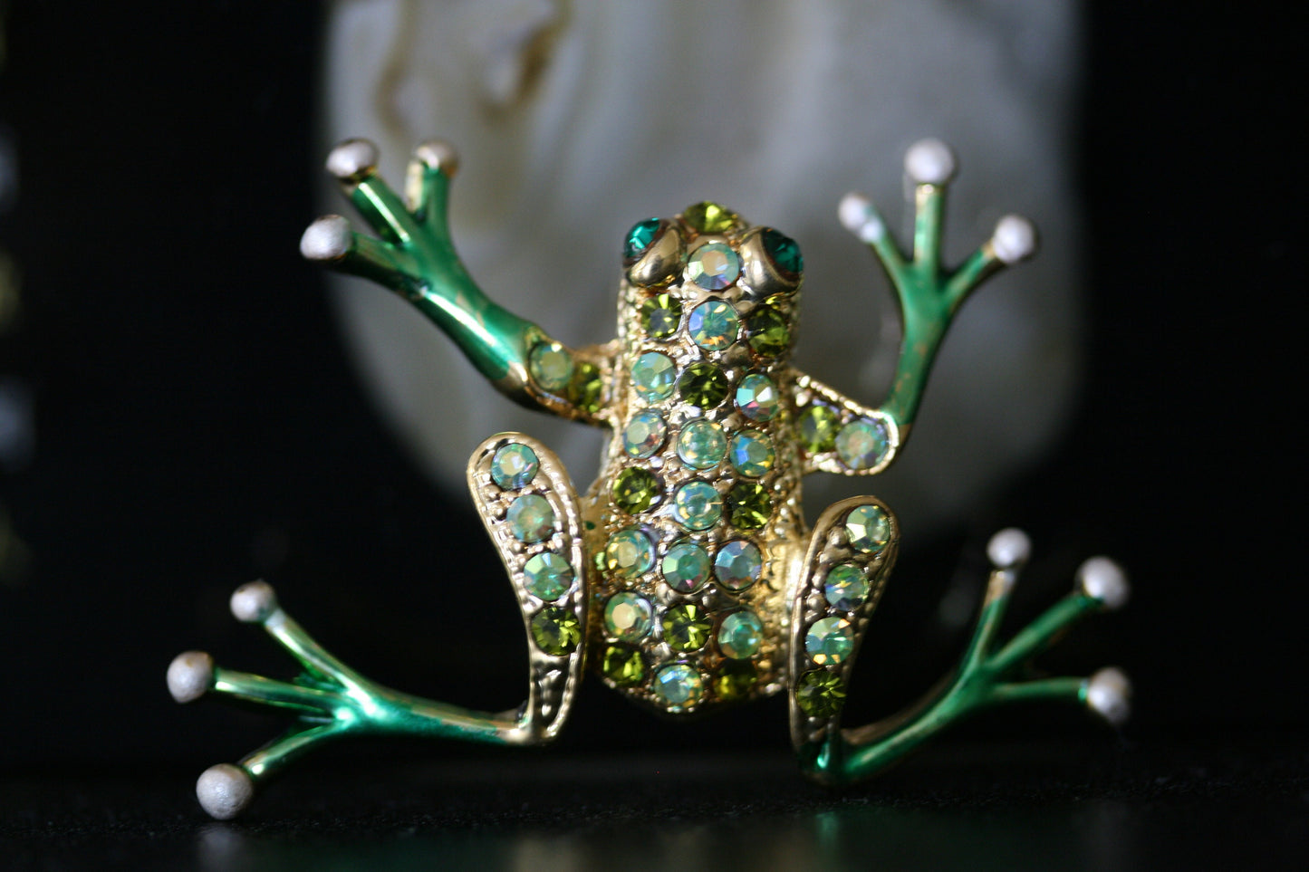Rhinestone Green Frog brooch, Frog Pin Frog Jewelry