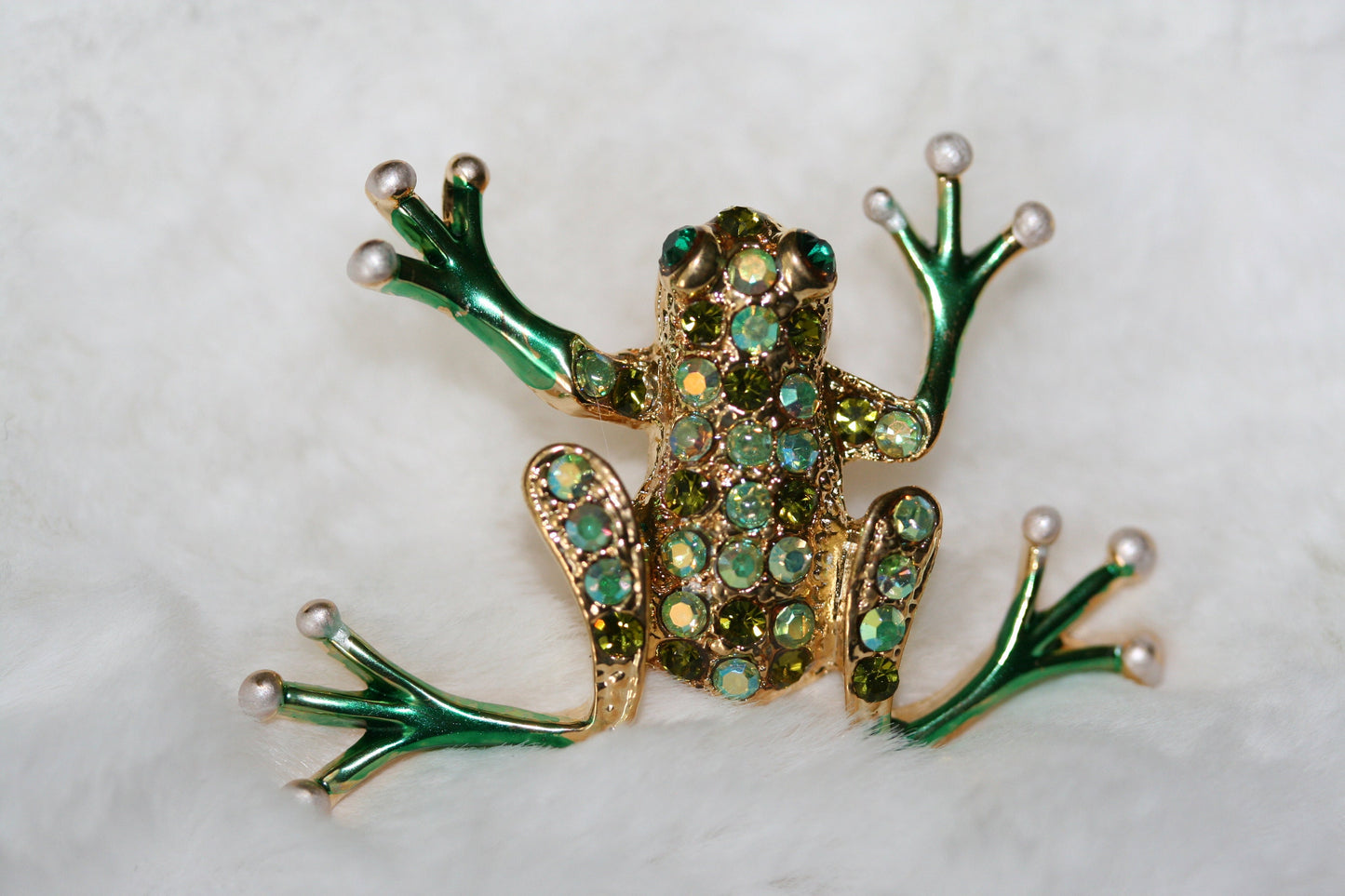 Rhinestone Green Frog brooch, Frog Pin Frog Jewelry