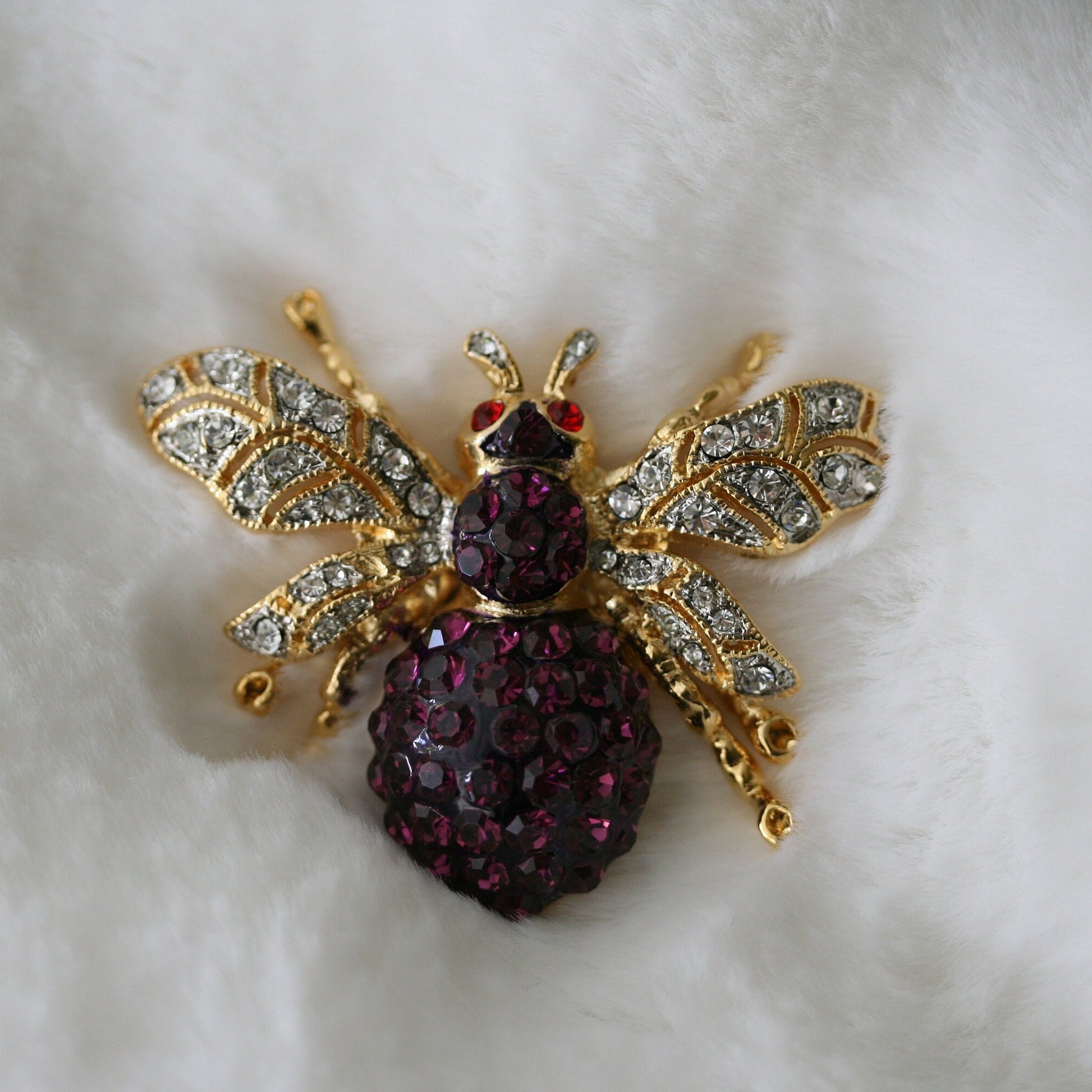 Rhinestone Blue Sapphire Bumble Bee Pin Brooch for Women, Crystal Bee Pin Jewelry