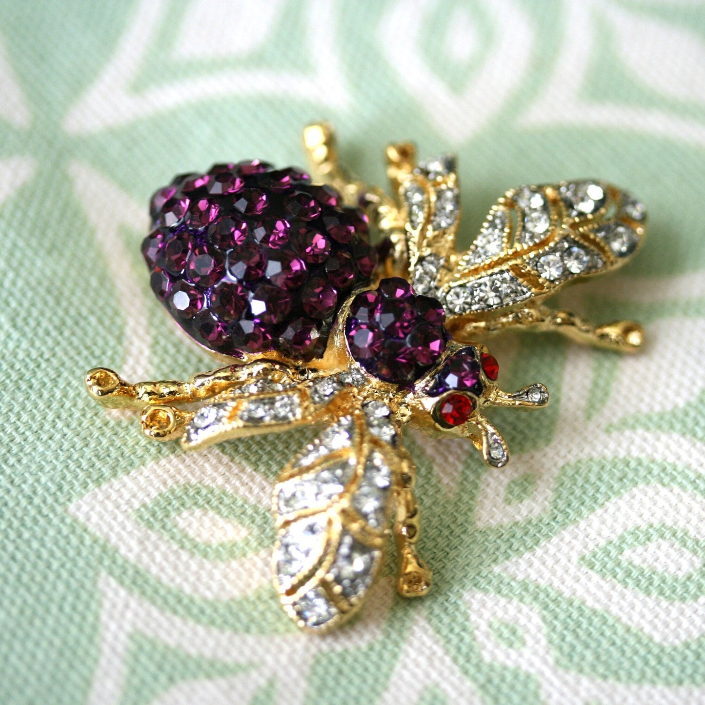 Rhinestone Blue Sapphire Bumble Bee Pin Brooch for Women, Crystal Bee Pin Jewelry