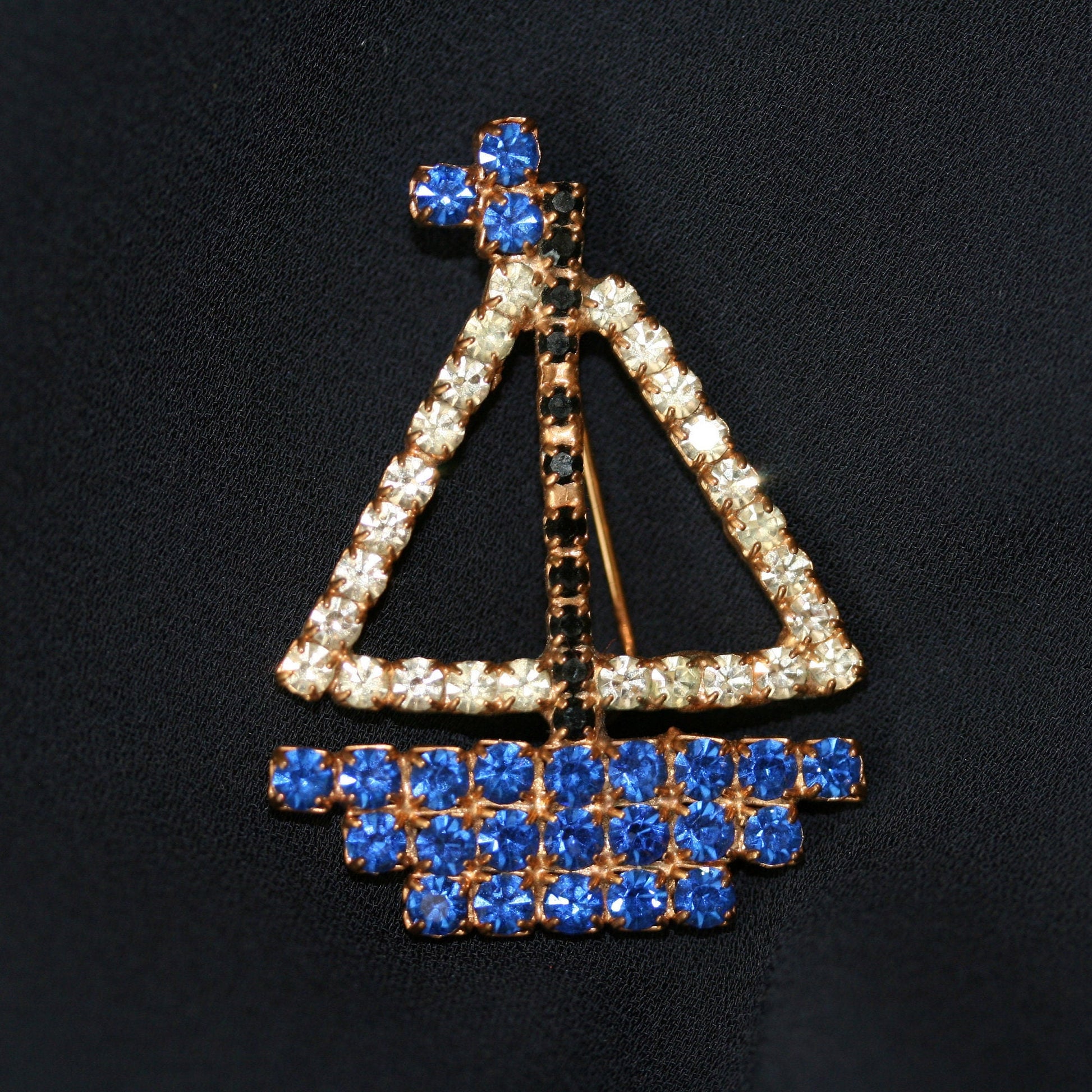 Sail Boat PIN BROOCH RHINESTONE Blue Crystal