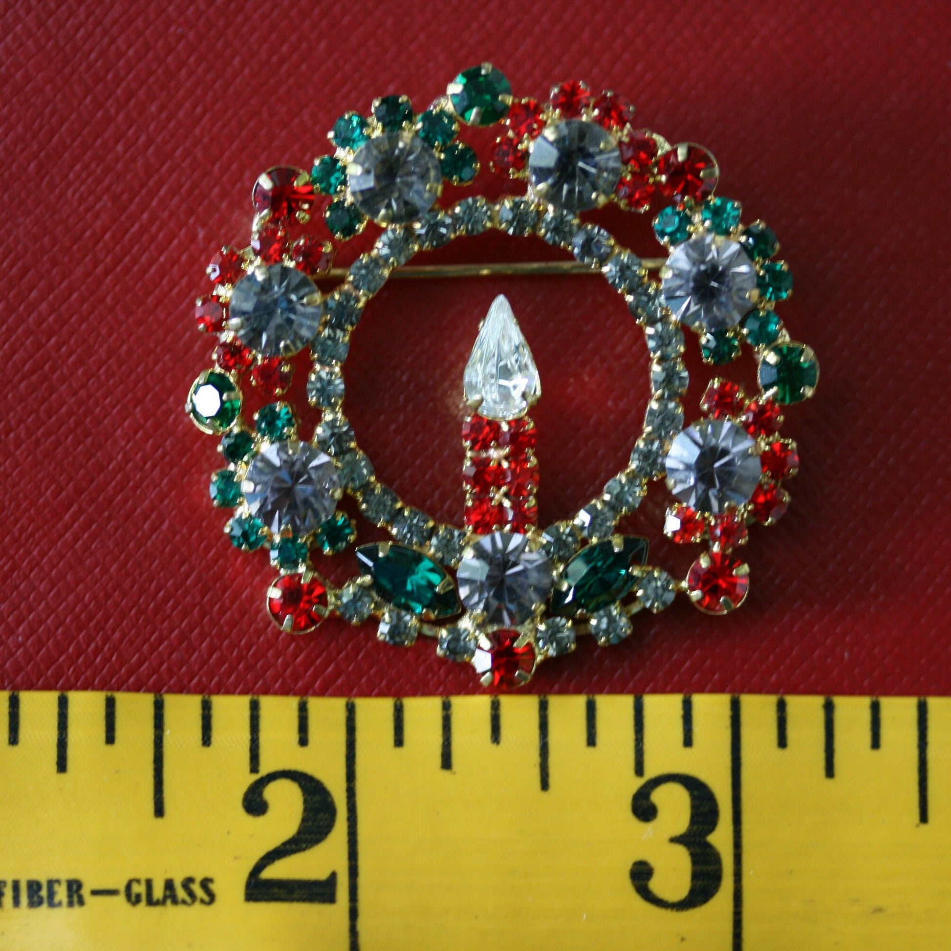 Vintage Classic Rhinestone Candle Wreath Brooch Pin， Christmas Wreath Pin, Xmas Jewelry