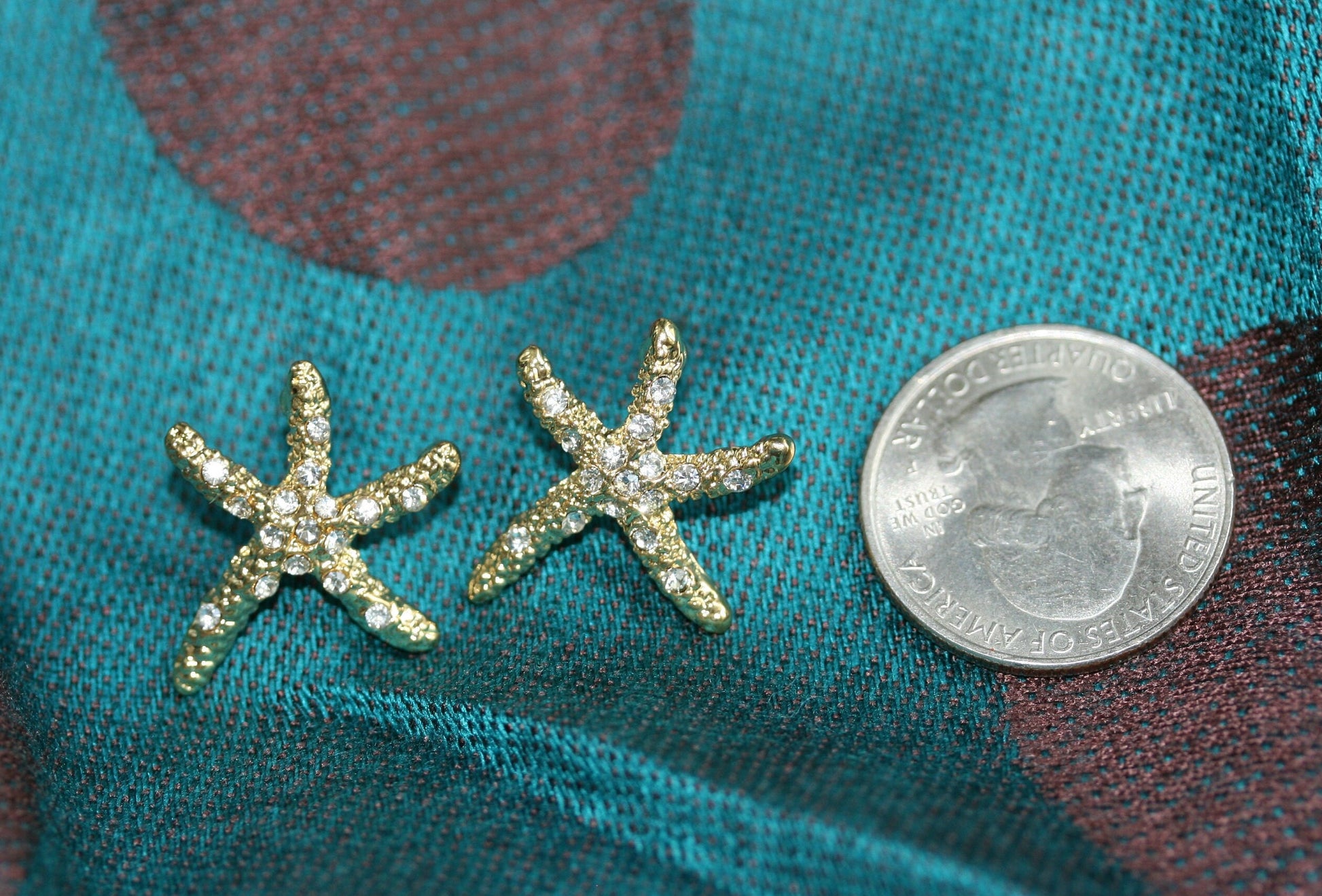 Rhinestone Starfish Post Earrings. Star Fish Stud Earrings. Beach Starfish Stud Bridal Wedding Earrings
