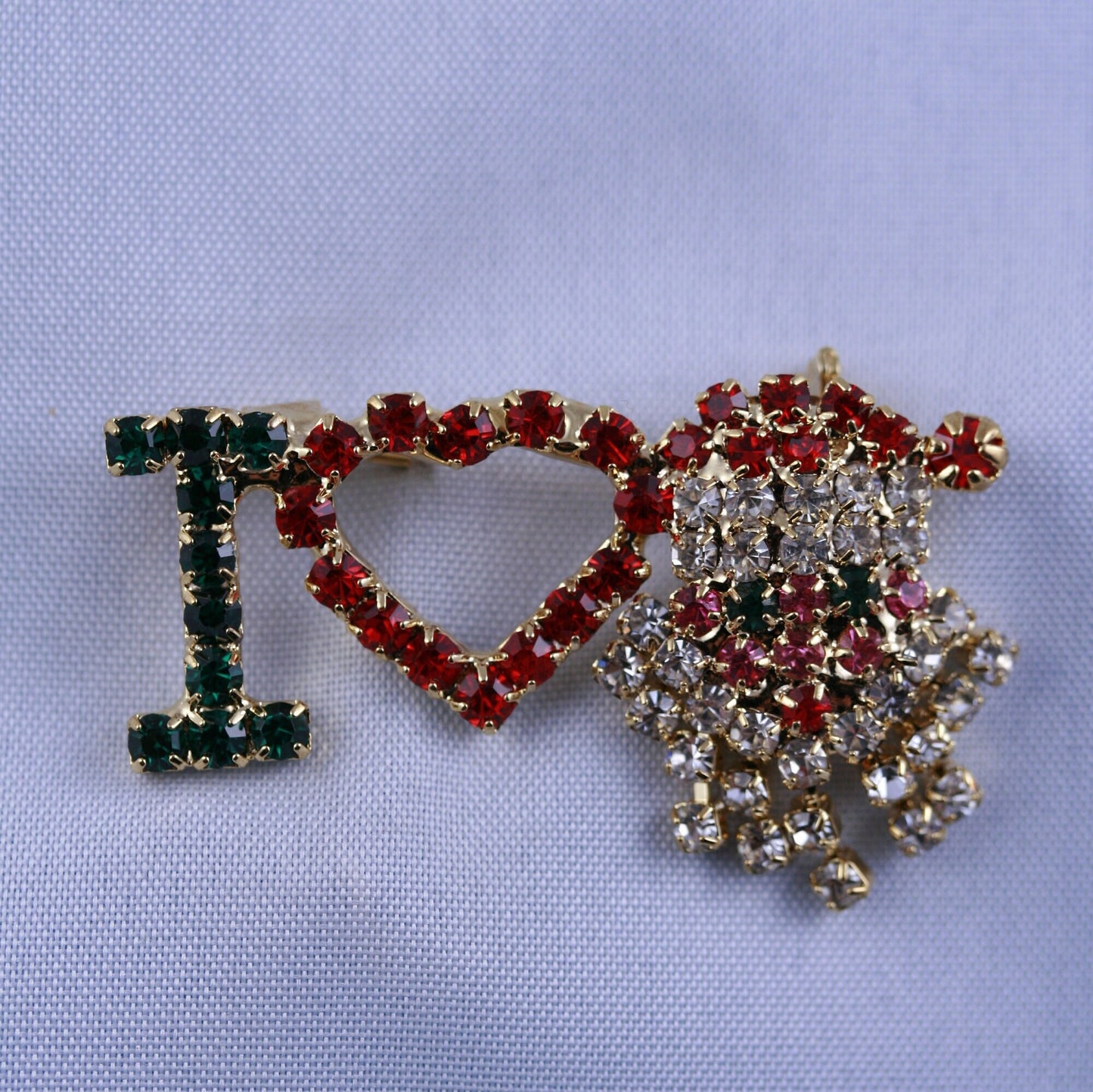 I love Santa Brooch Vintage Brooch Pin I love Santa Christmas Holiday Jewelry