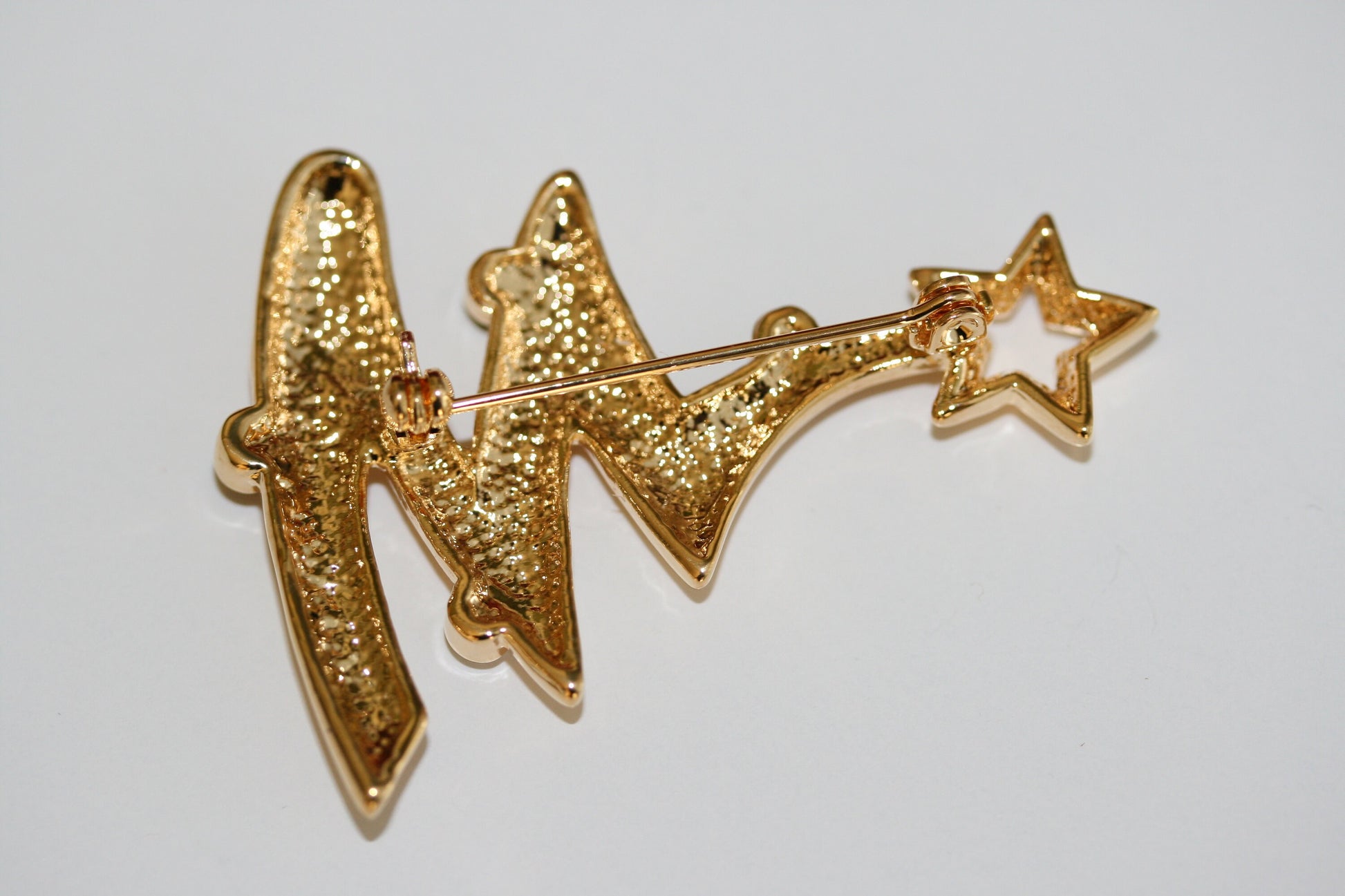 Gold toned green rhinestone Christmas tree brooch pin, Xmas tree with Star pin