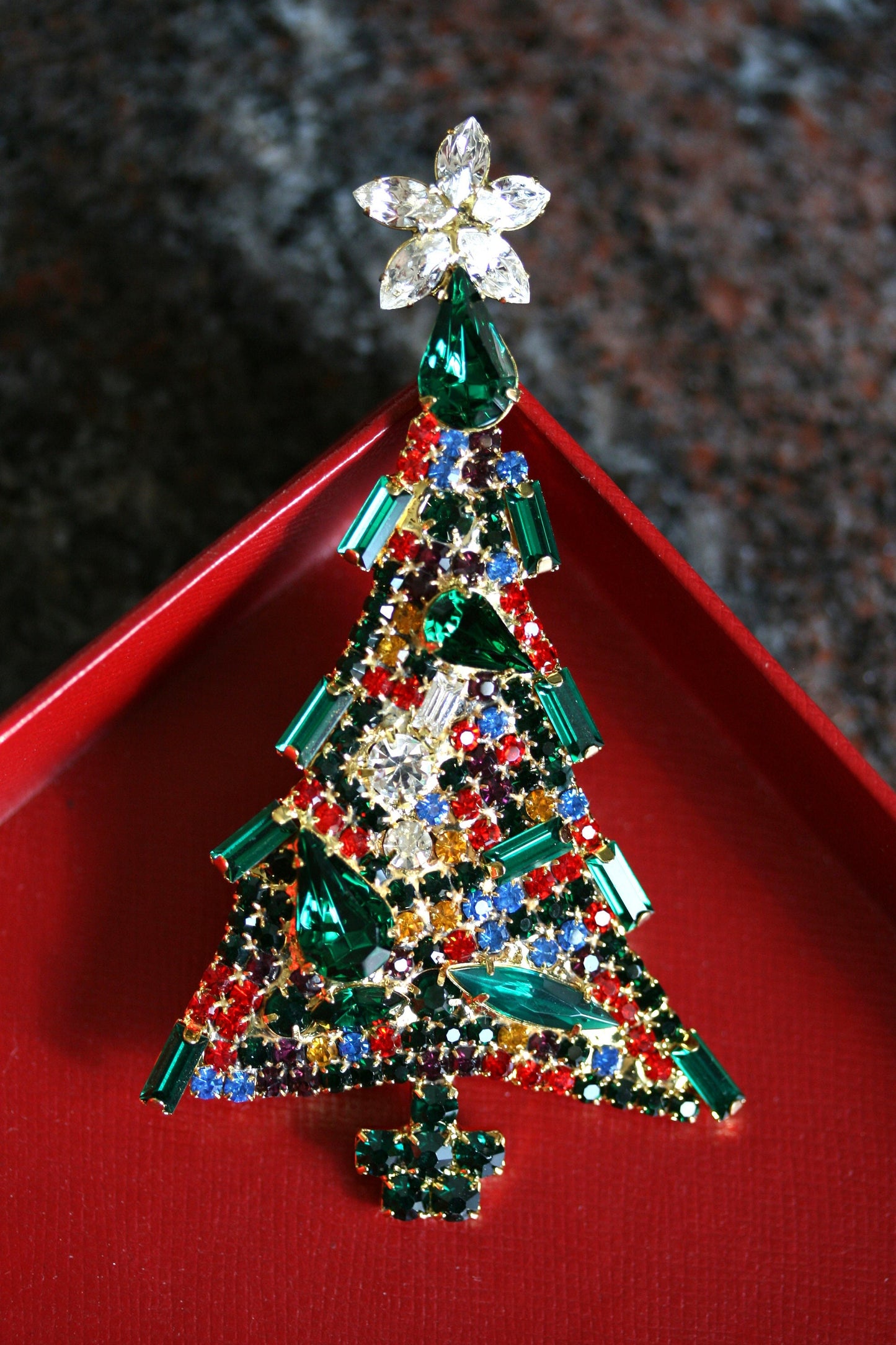 Vintage Christmas Tree Brooch Pin, Multi Color Rhinestone Xmas Tree Brooch Large Christmas Pin
