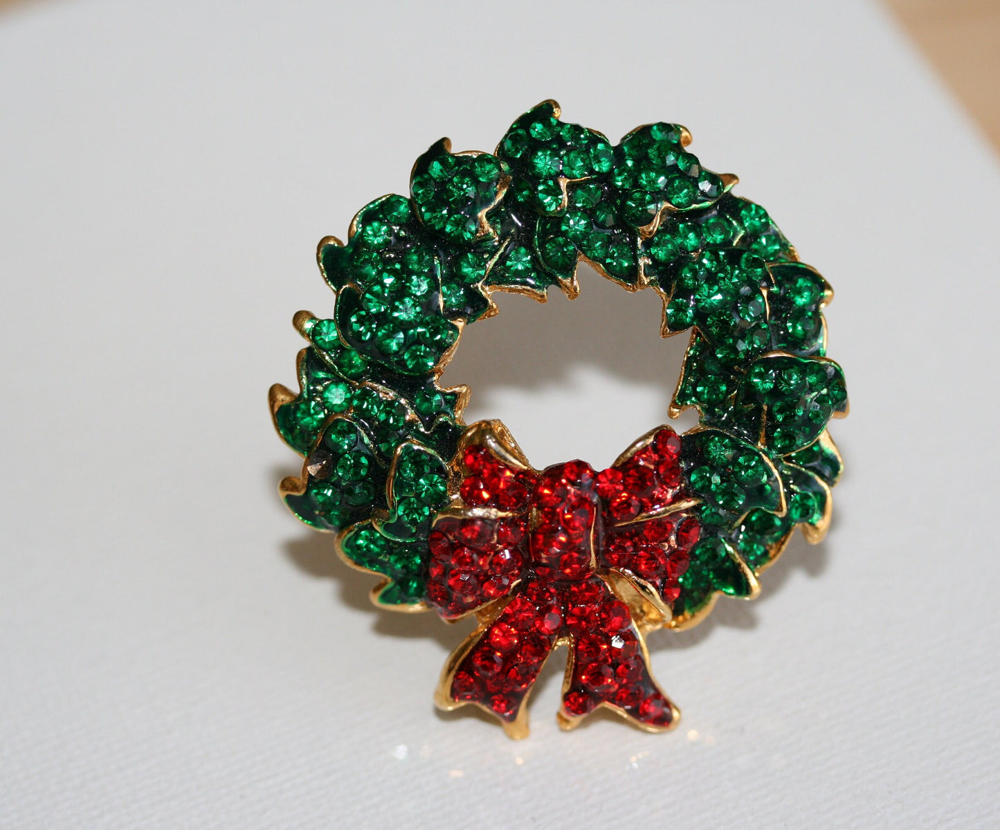 Vintage Rhinestone Christmas Wreath Brooch With Red Bow, Xmas Holiday Jewelry Gift, Wreath Pin