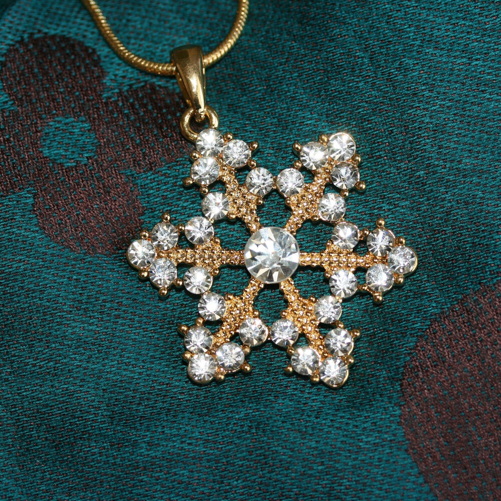 Gold SNOWFLAKE Necklace Swarovski Crystal Snowflake Pendant Xmas Winter Holiday Necklace New