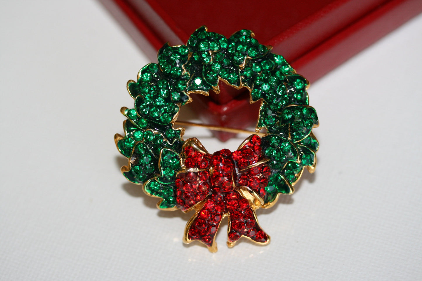 Vintage Rhinestone Christmas Wreath Brooch With Red Bow, Xmas Holiday Jewelry Gift, Wreath Pin