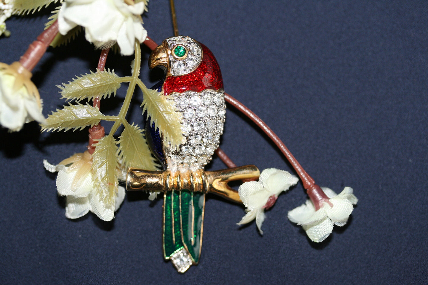 Vintage Adorable Retro Enamel and Rhinestone Parrot Pin Parrot Bird Brooch