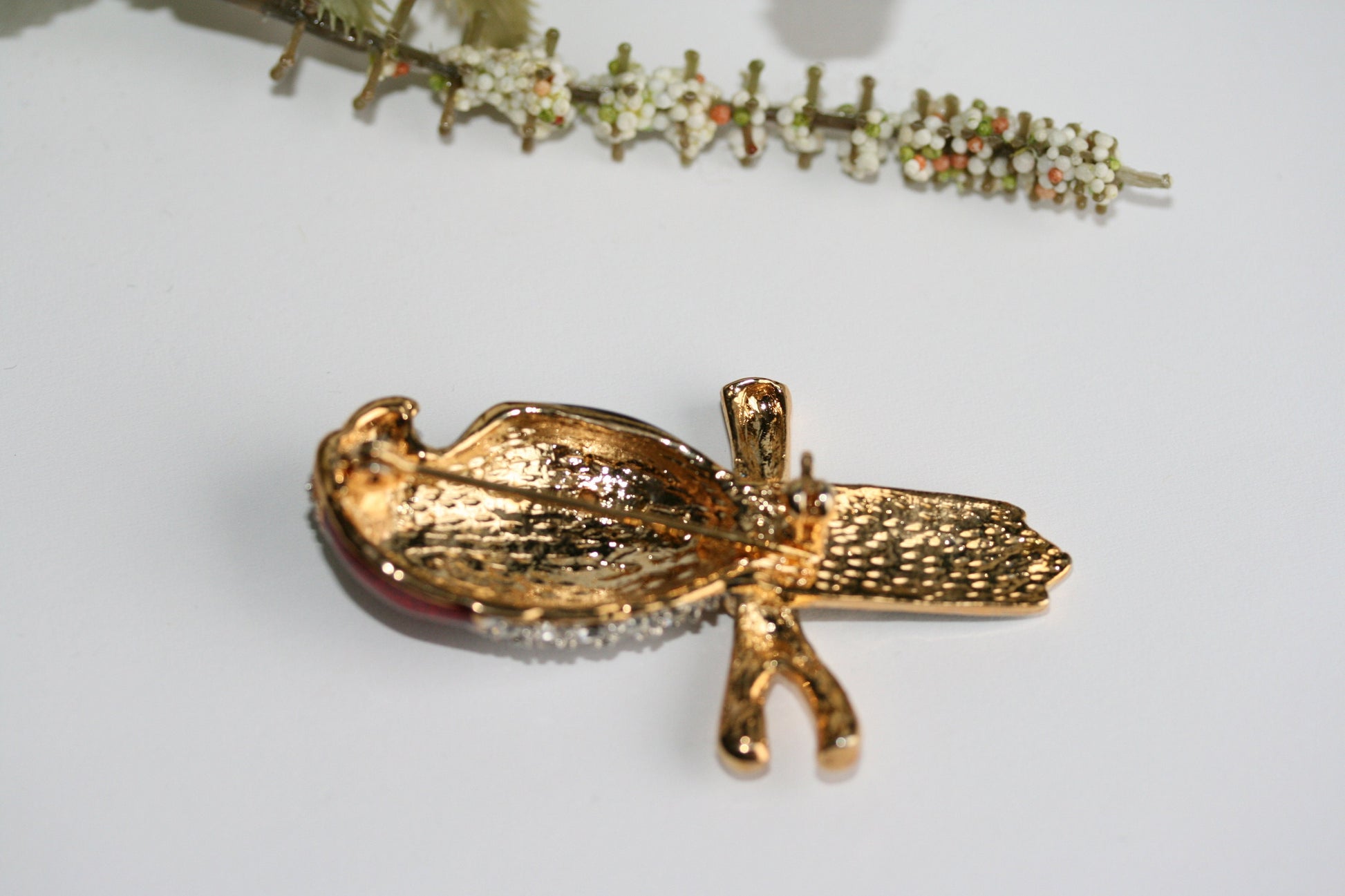 Vintage Adorable Retro Enamel and Rhinestone Parrot Pin Parrot Bird Brooch