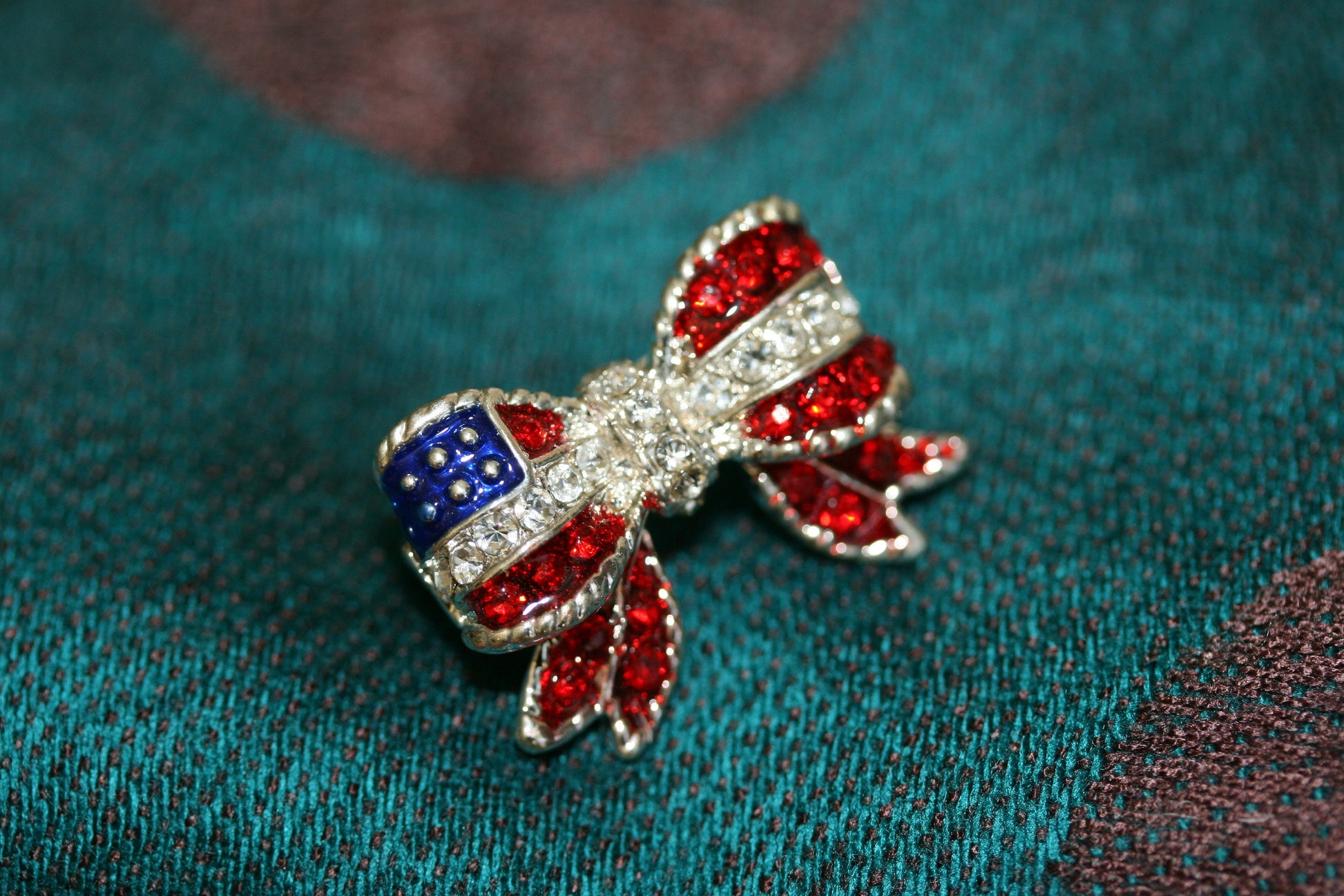 Patriotic Bow Stars And Stripes Brooch Pin Patriotic Flag Stars & Stripes Bow Vintage Figural Pin Brooch