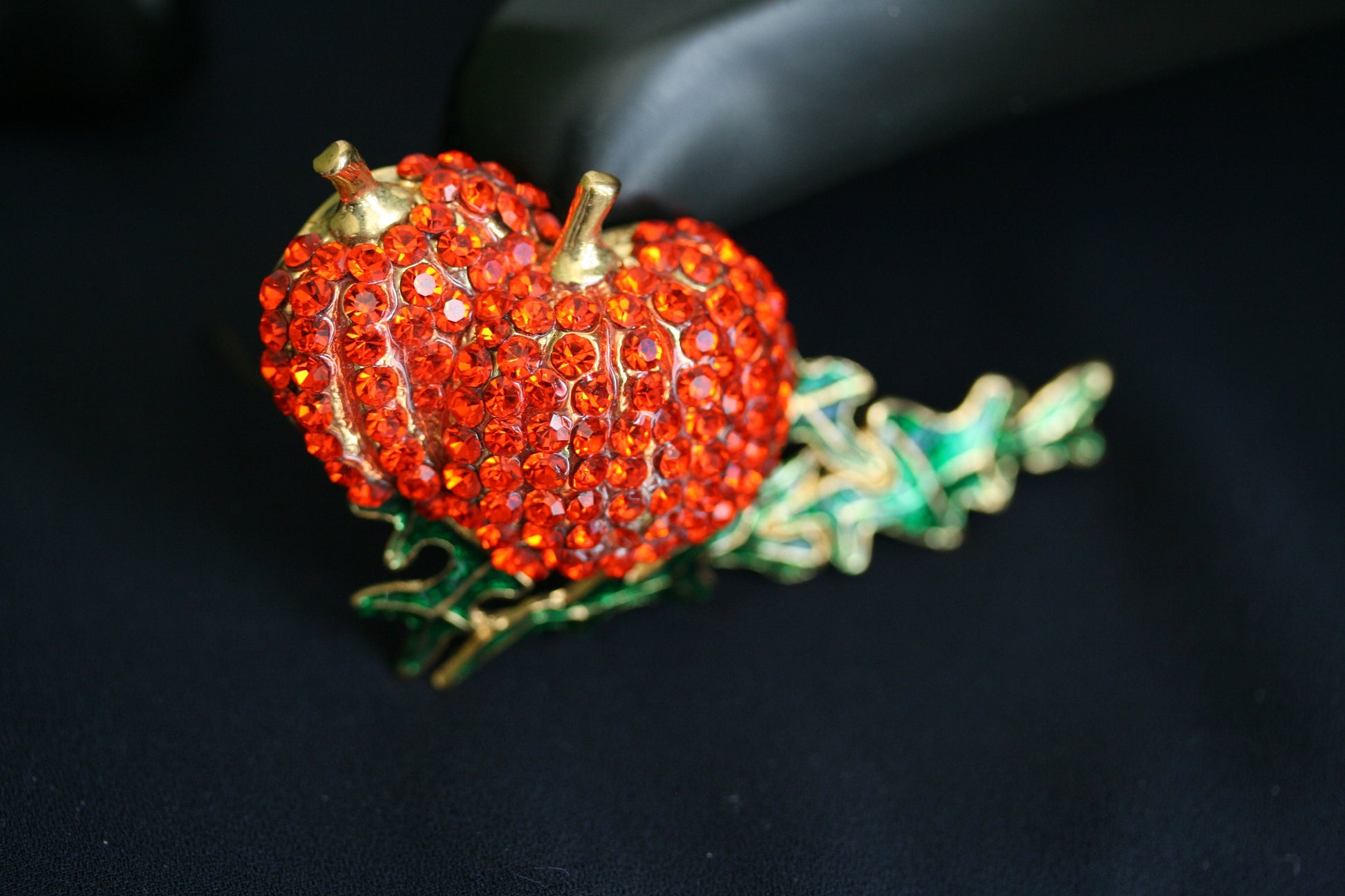 Gold Tone PUMPKIN Pin Brooch Rhinestone Autumn Fall Thanksgiving Jewelry